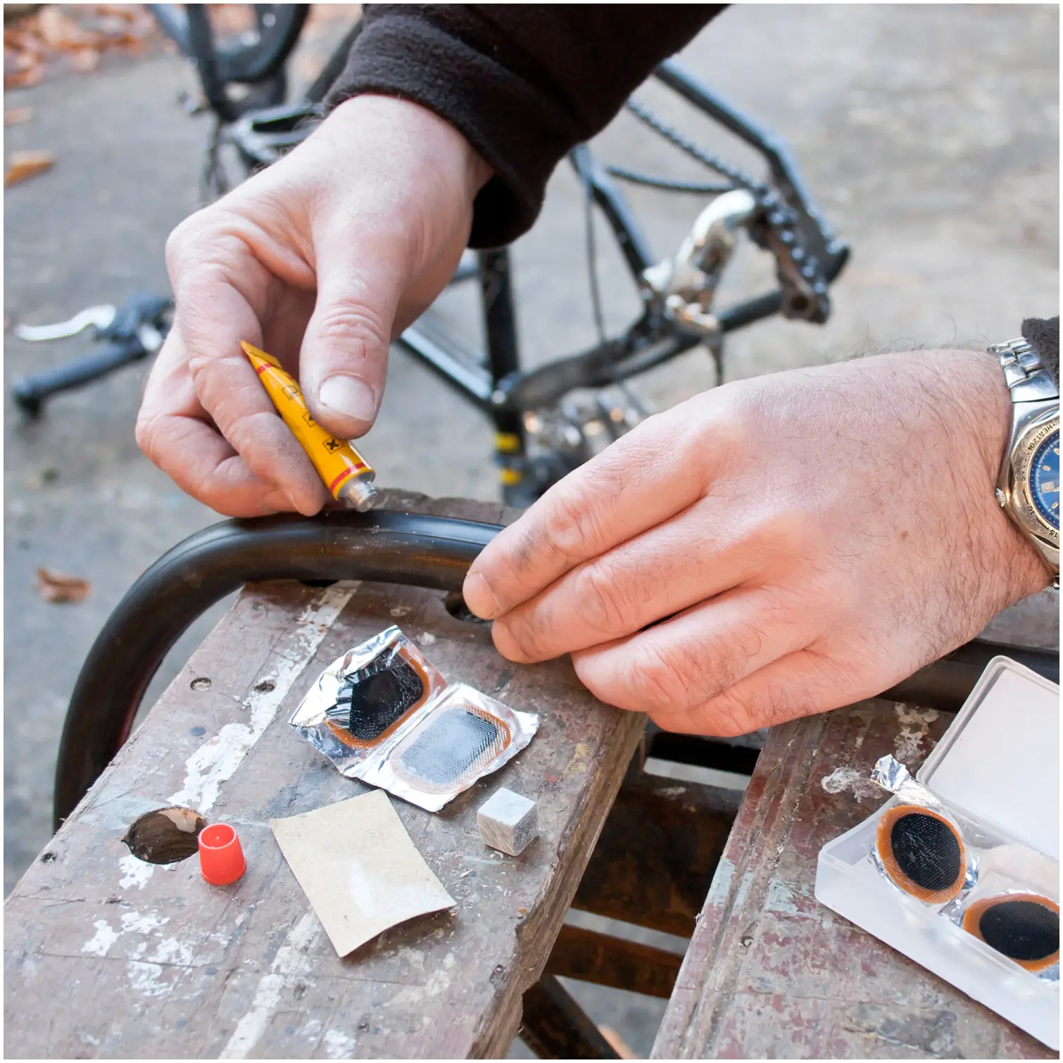 AVN0150_2 Dekton Puncture Repair kit
