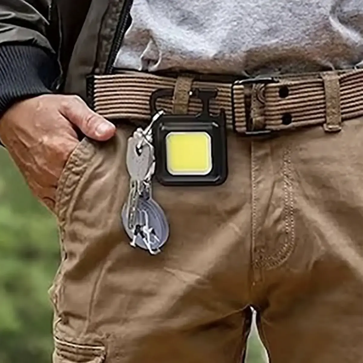 AVN0252_7 Dekton Rechargeable Keychain COB Light