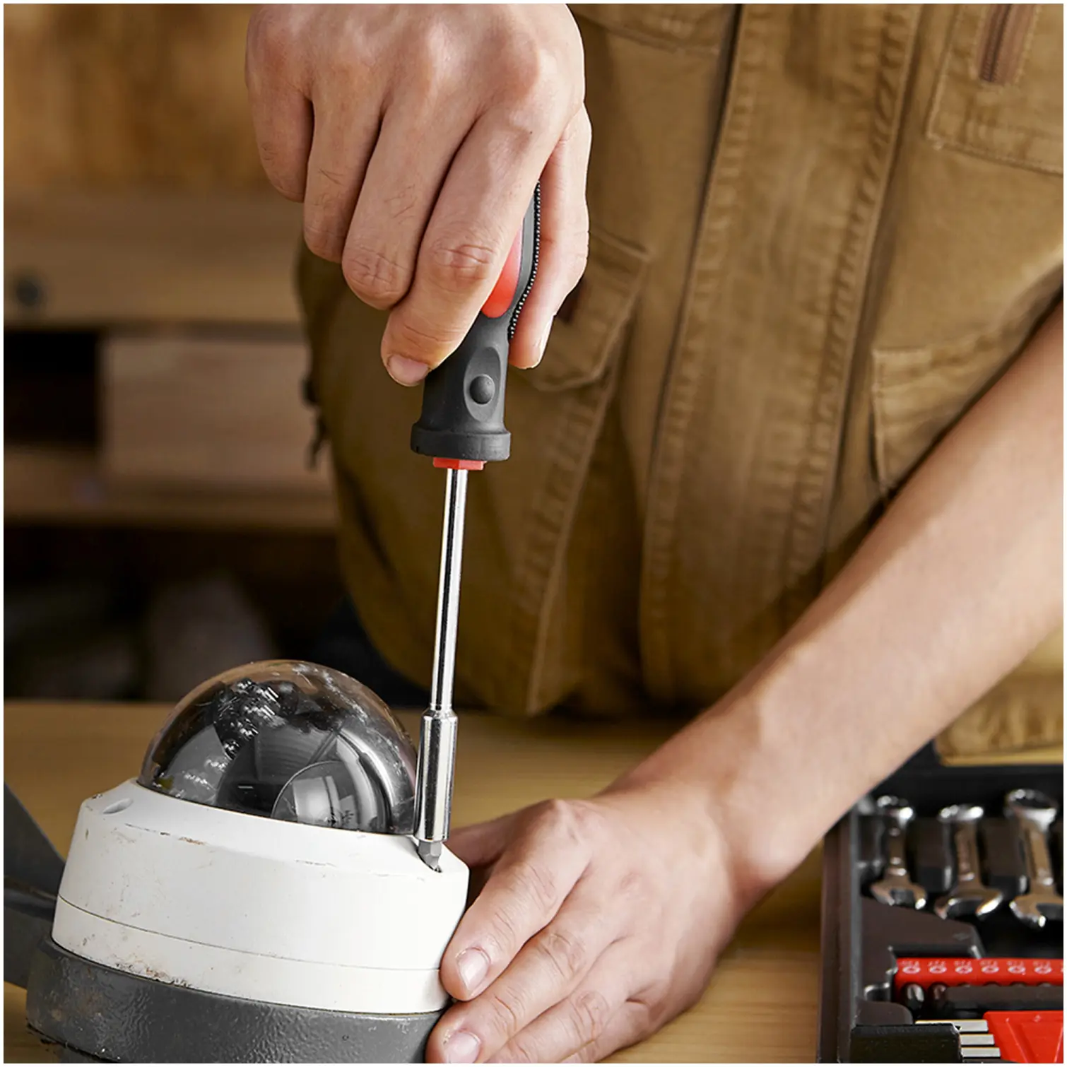 Dekton 30 Piece DIY Tool Kit