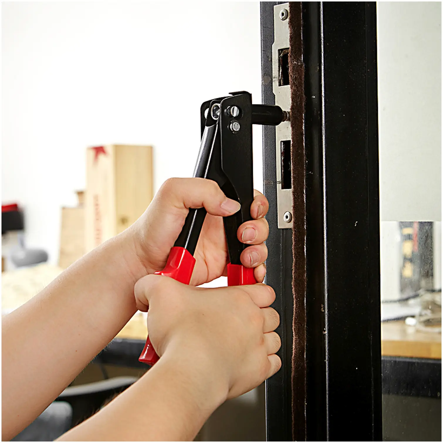 AVN0410_2 Dekton Heavy Duty Hand Riveter