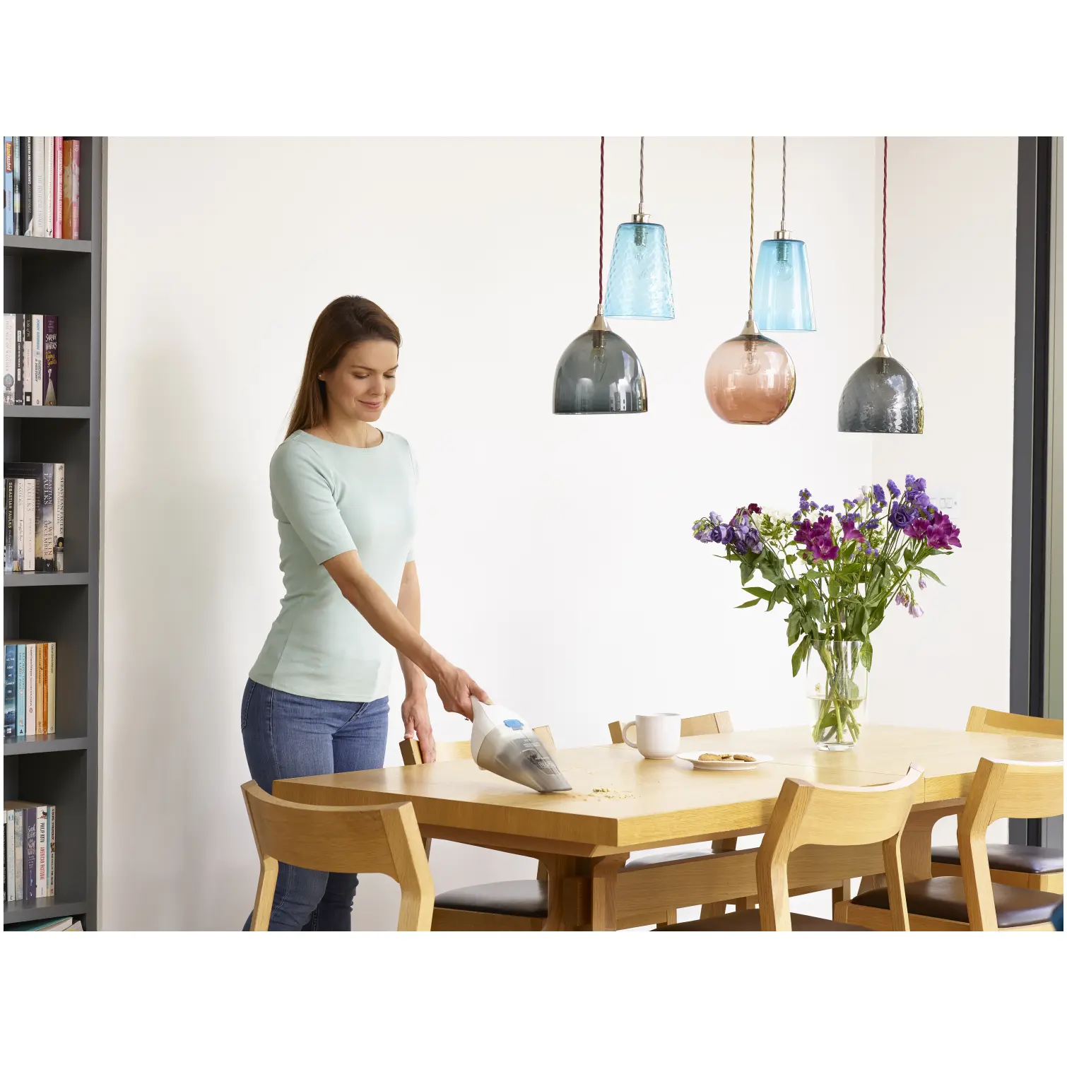 BDP0031_8 Black+Decker 3.6v Cordless Dustbuster