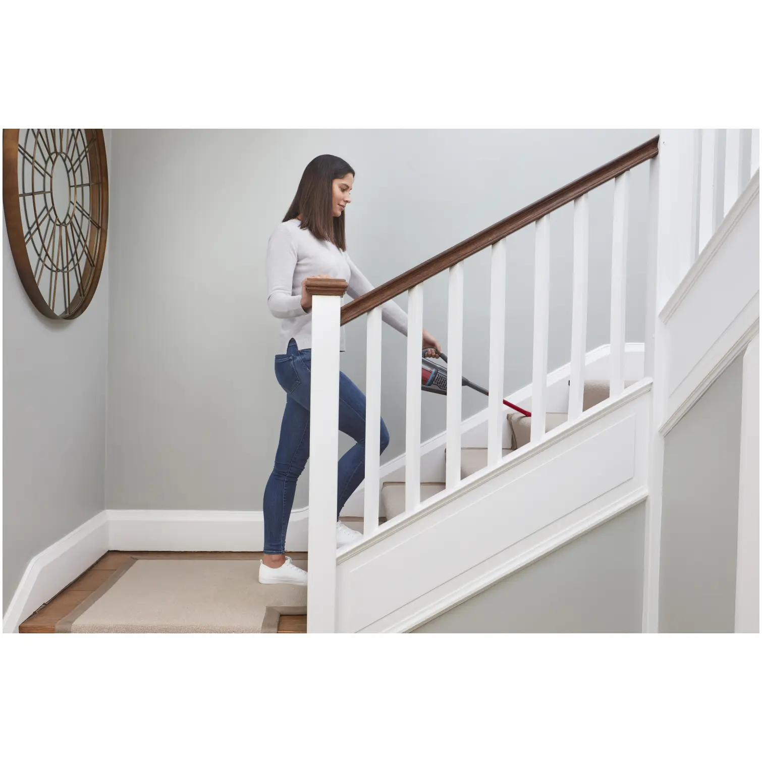 BDP0111_17 Black+Decker 12v Cordless Dustbuster