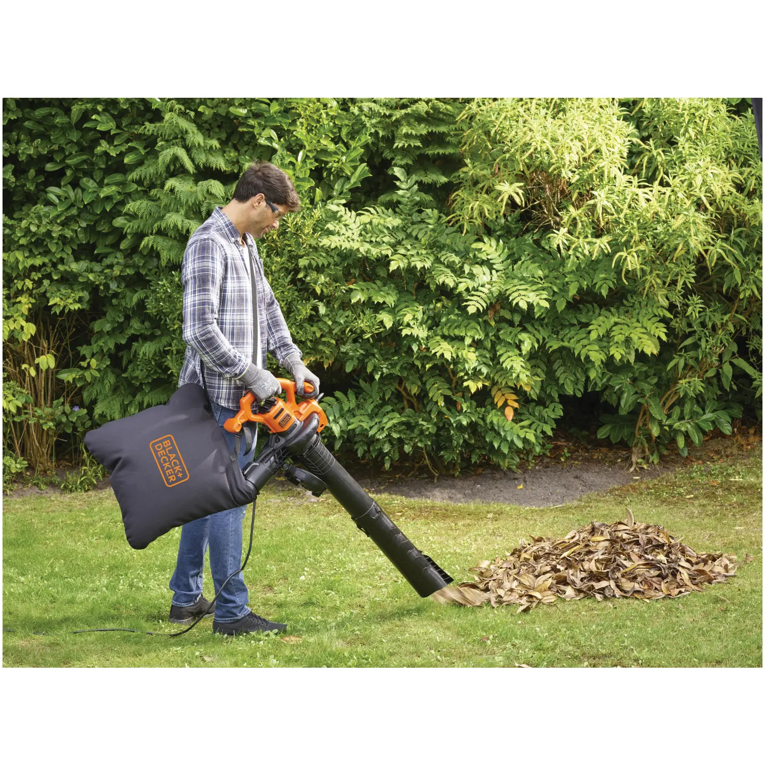 Black+Decker 3 in 1 Electric Blower Vac 2600w