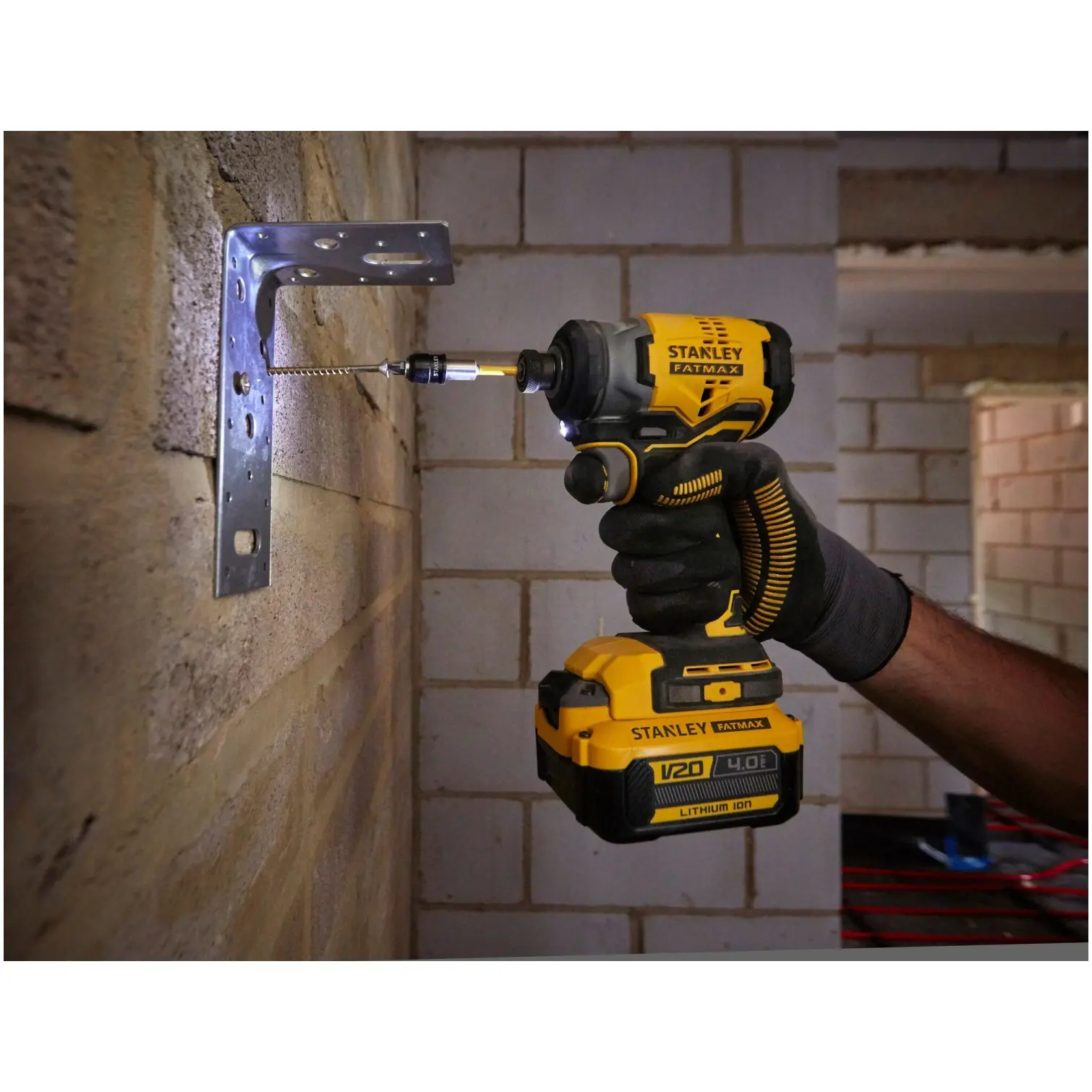 BDP0305_1 Stanley Fatmax Brushless Impact Driver 18v 4Ah