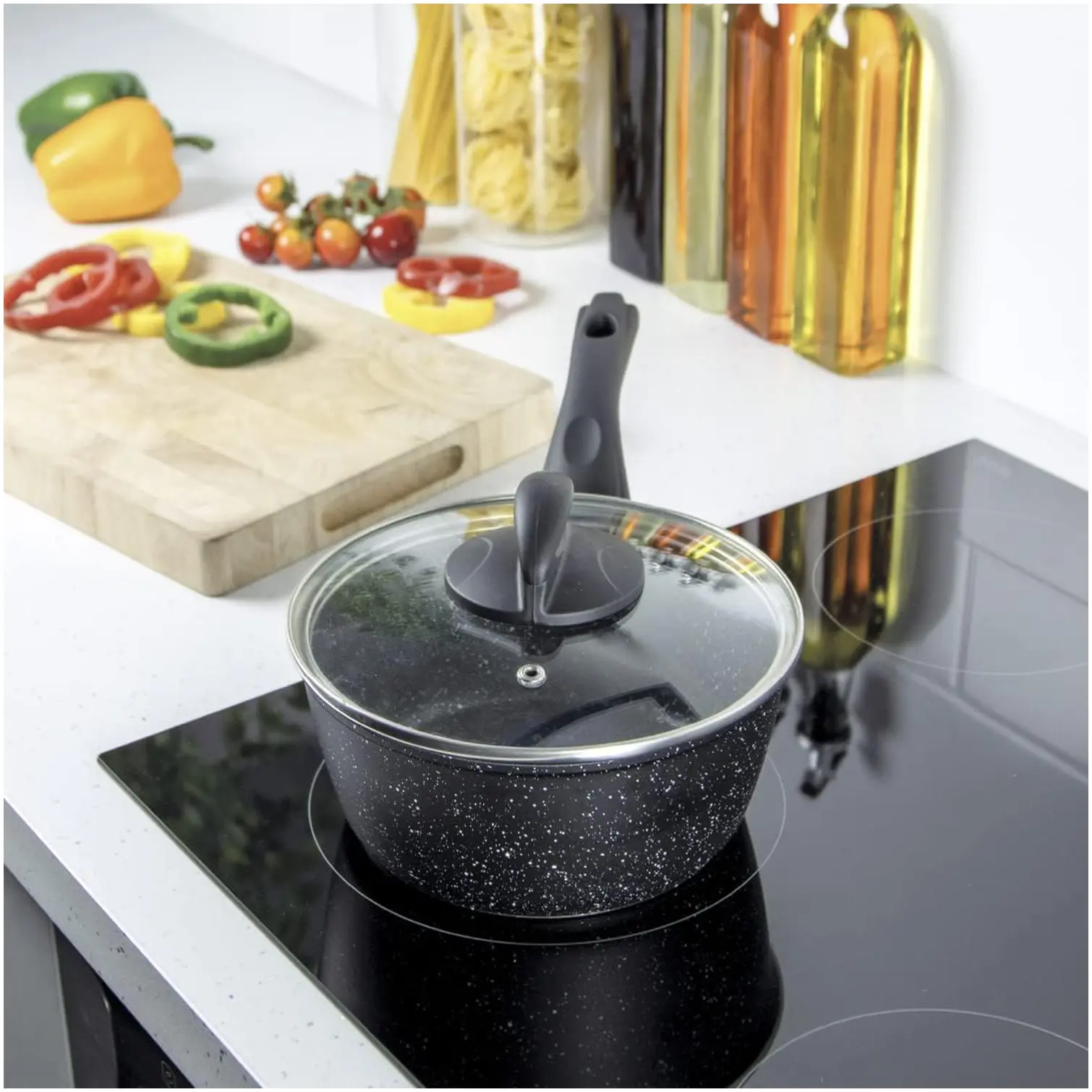 BKR0070_4 Blackmoor Sauce Pan & Lid Black 18cm