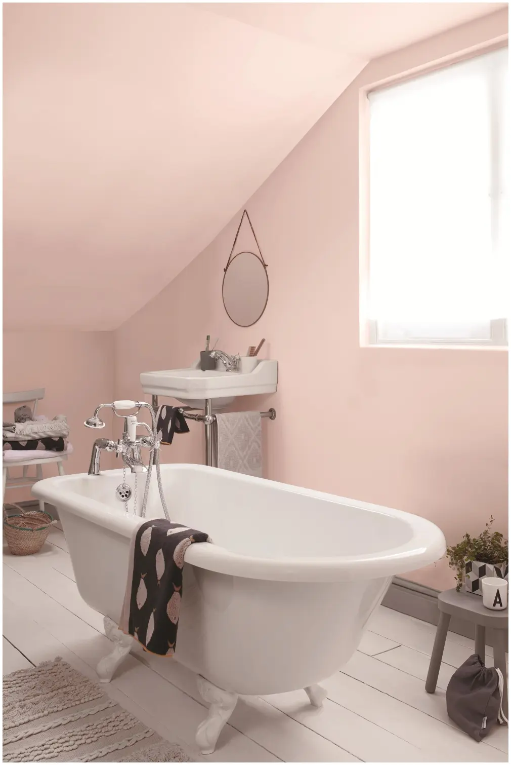 DUL1855_4 Dulux Easycare Bathroom Blush Pink 2.5L