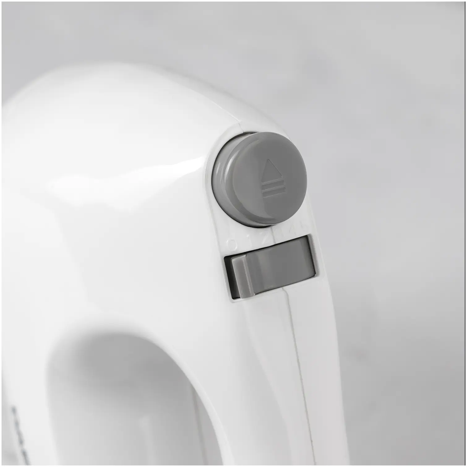 Daewoo SDA2722 Hand Mixer White
