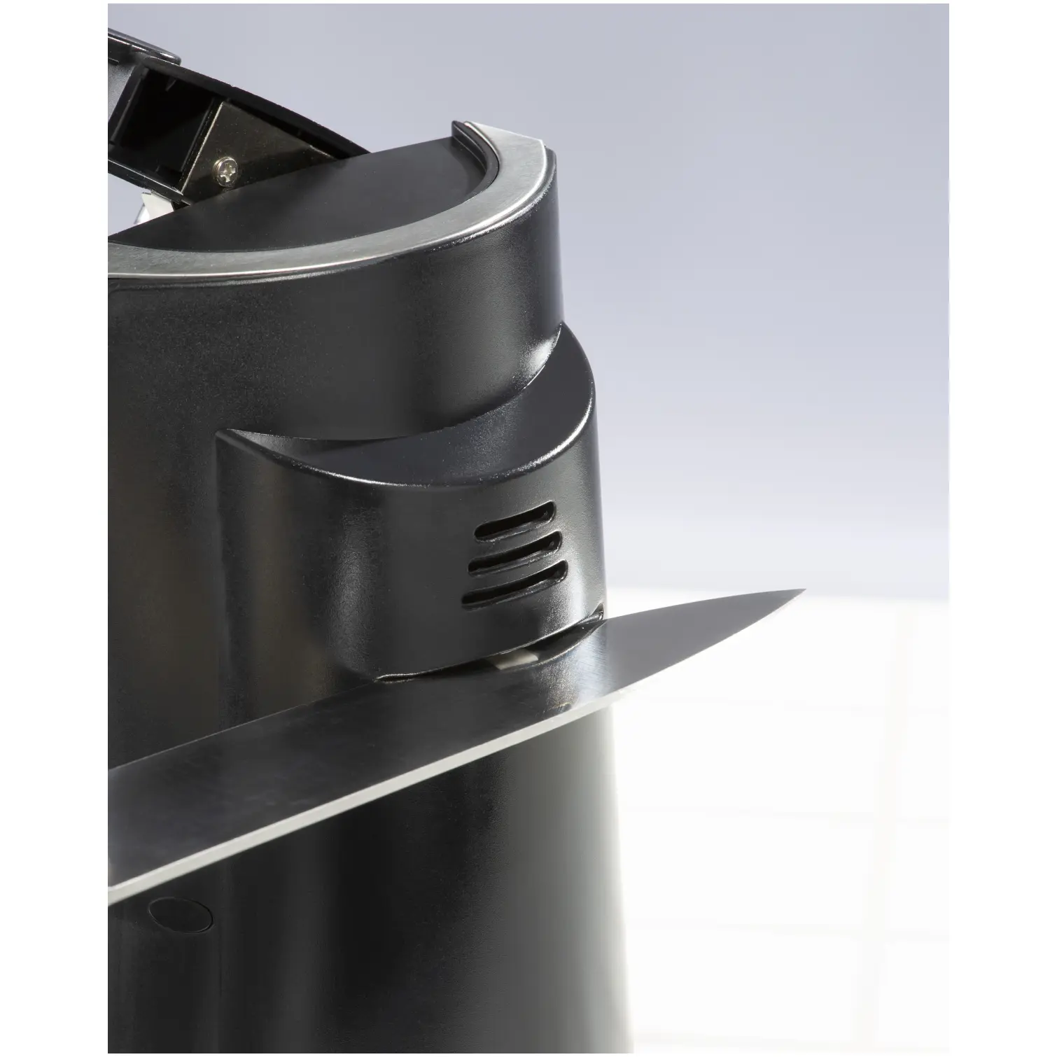 Daewoo SDA2313GE Can Opener And Knife Sharpener