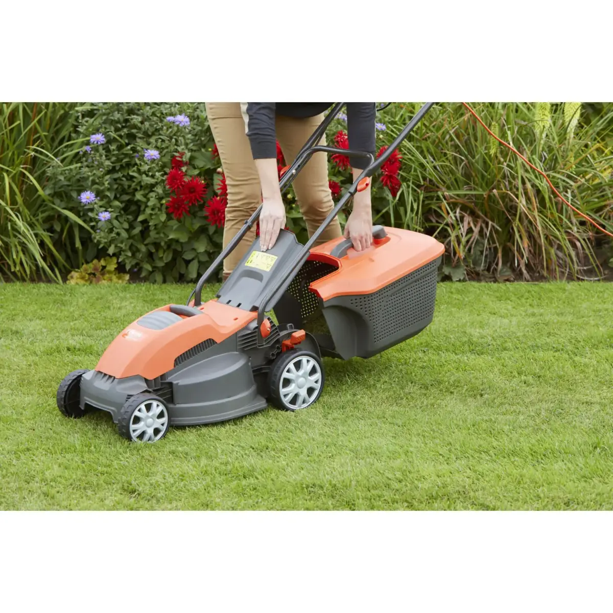 FLY0089_6 Flymo SpeediMo 360 Corded Rotary Lawn Mower