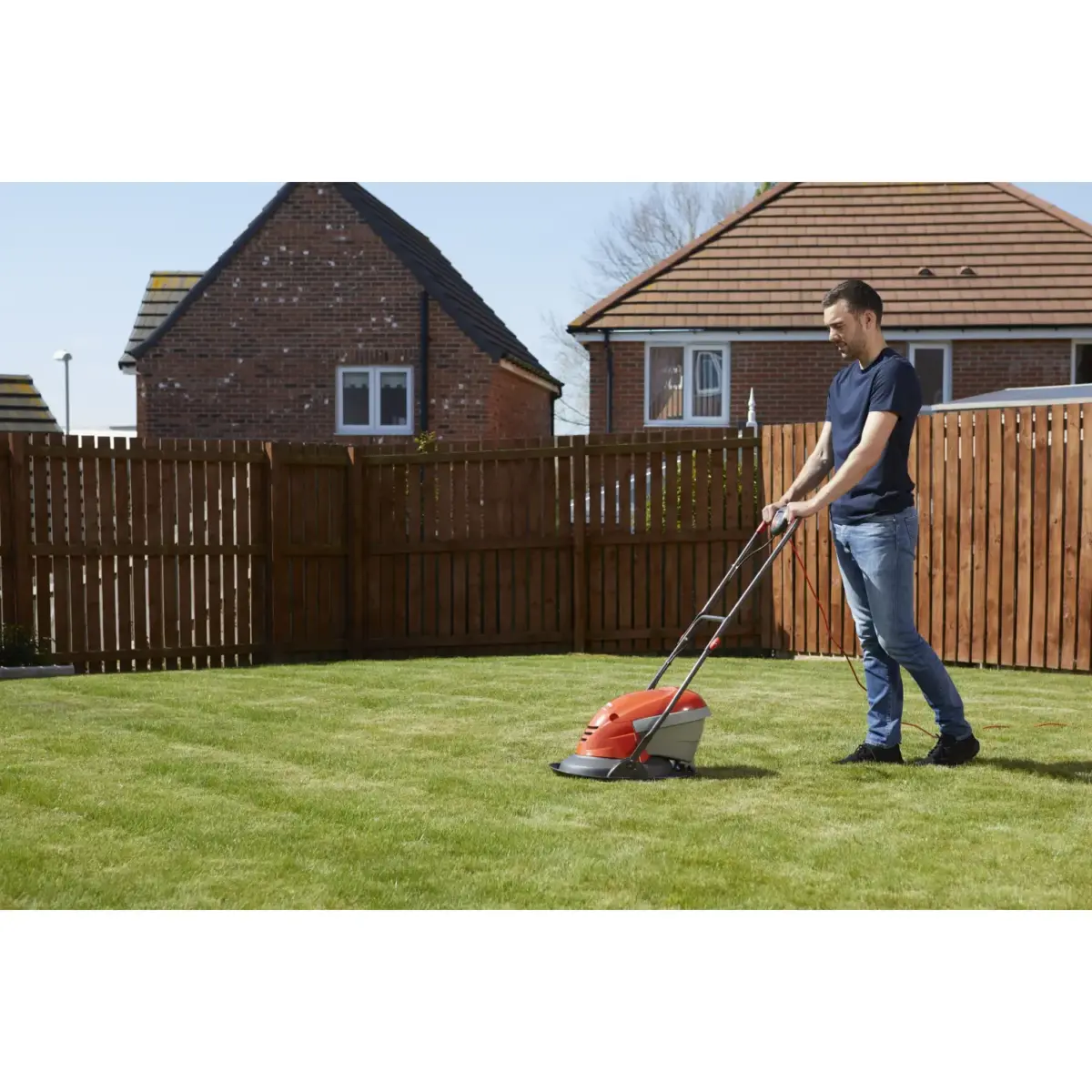 FLY0103_4 Flymo Hover Vac 250 Lawn Mower 25cm Cut