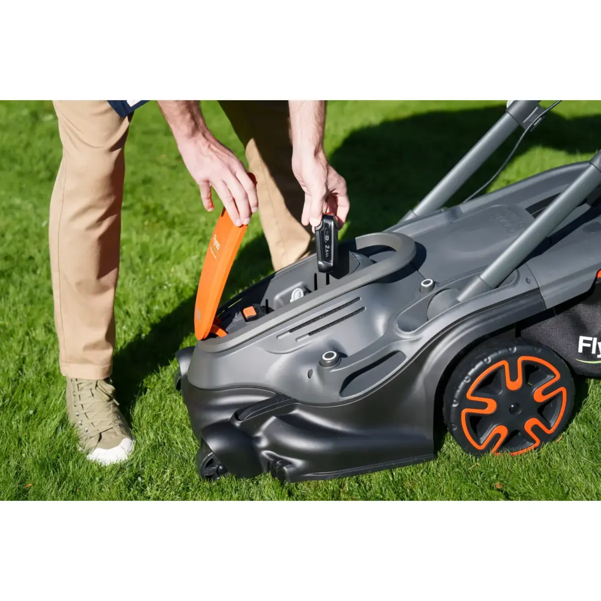 FLY0168_10 Flymo Ultra Mow Duo 460 Cordless Lawn Mower With Battery Kit