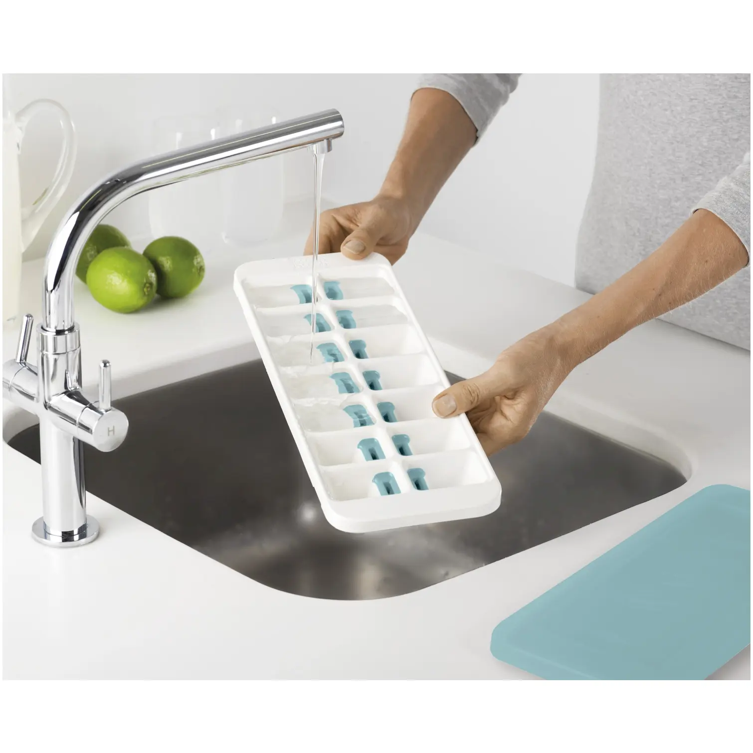 Joseph Joseph Quick Snap Easy Release Ice Cube Tray
