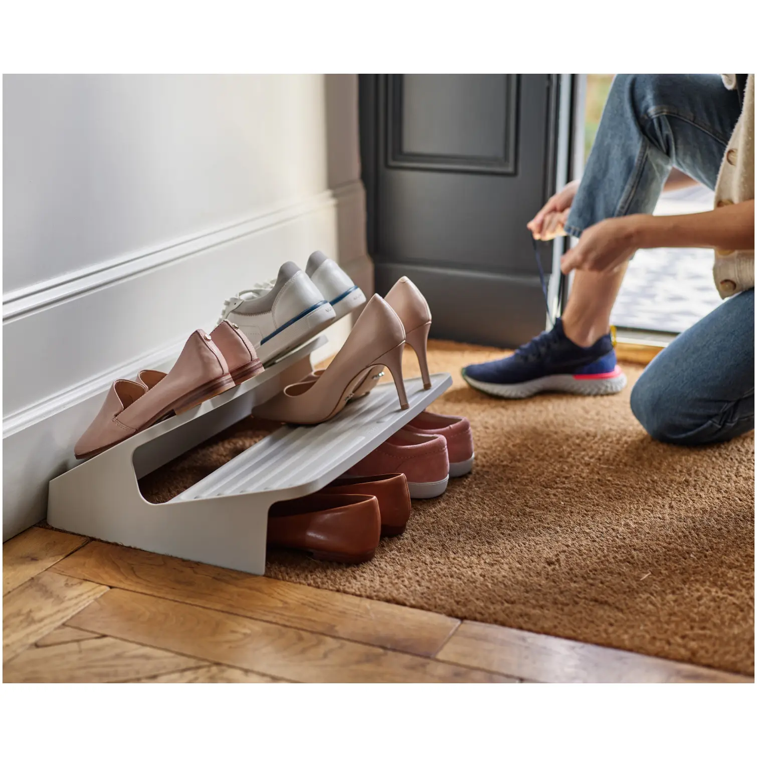 JPH0251_5 Joseph Joseph Shoe-In Large Space Saving Shoe Rack