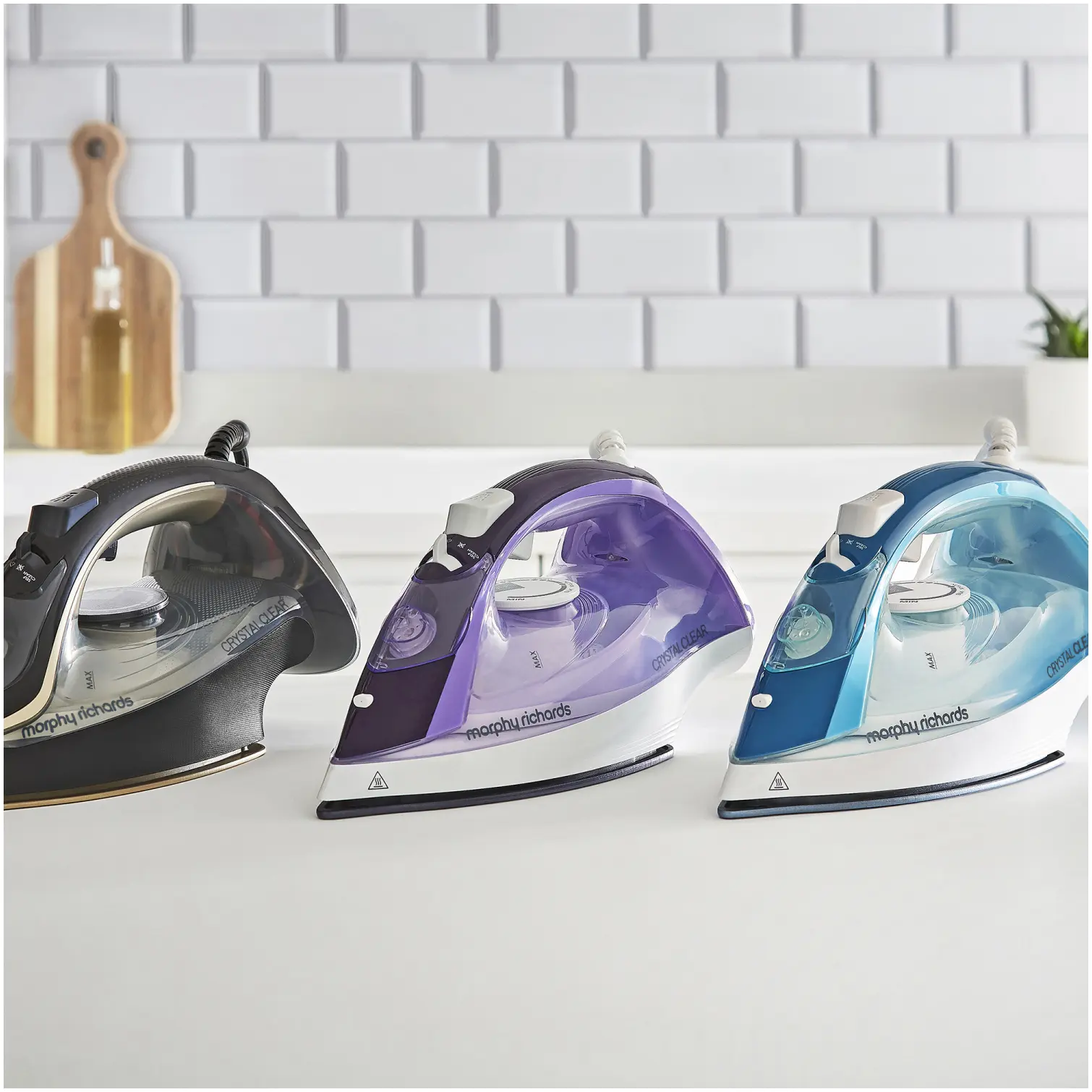 Morphy Richards 300302 2400w Crystal Clear Gold Iron