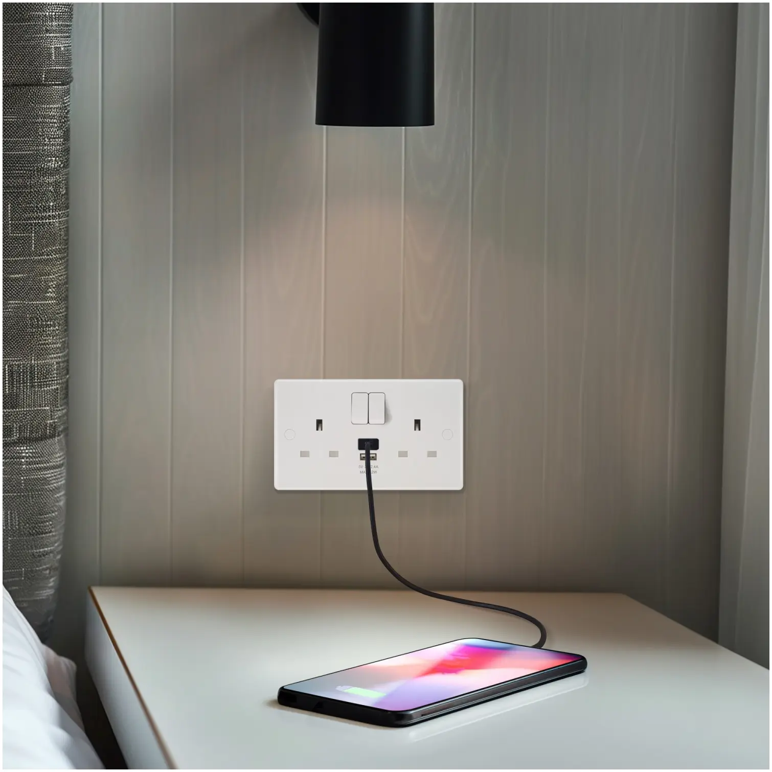 NEX0098_14 13A Switched Socket With USB