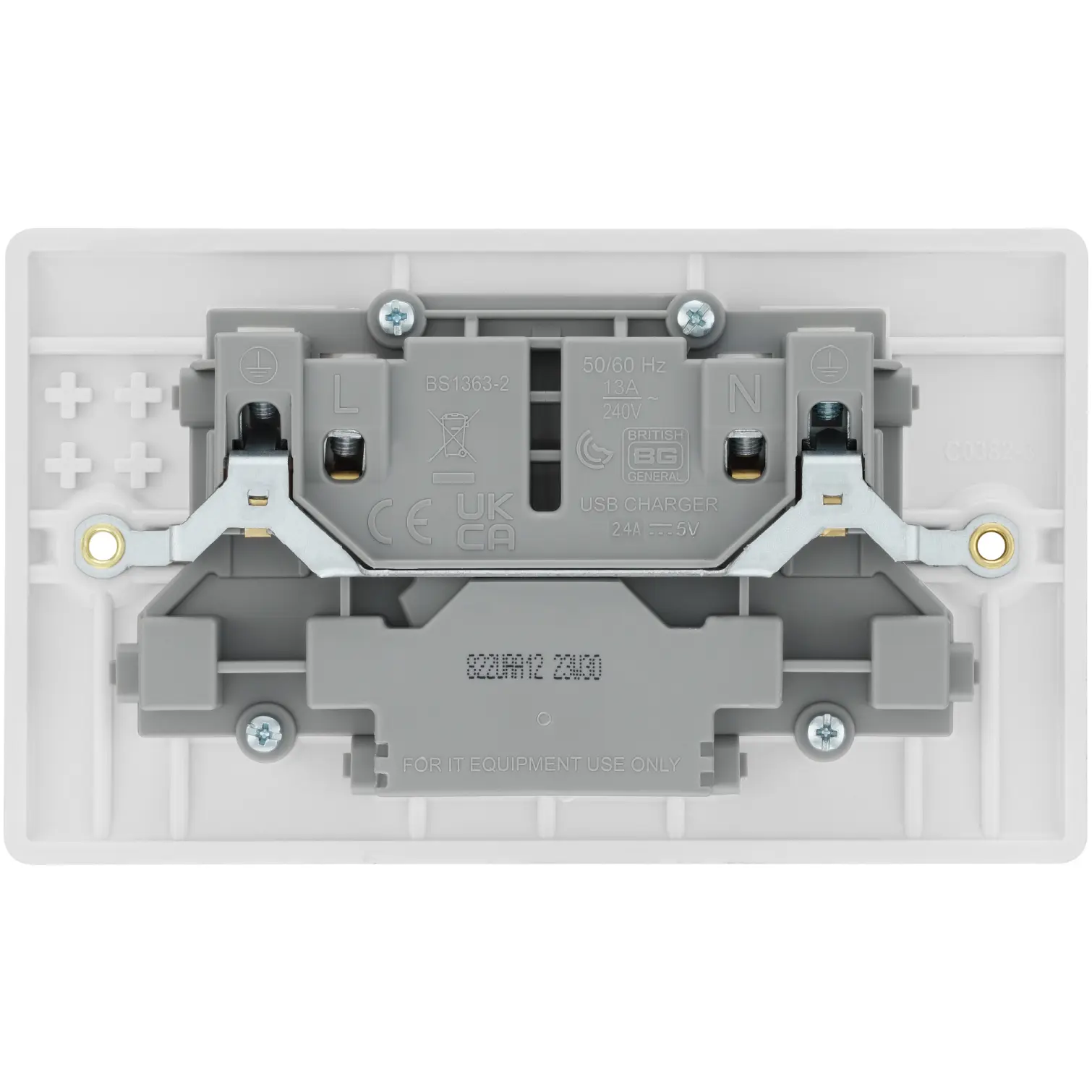 NEX0098_5 13A Switched Socket With USB
