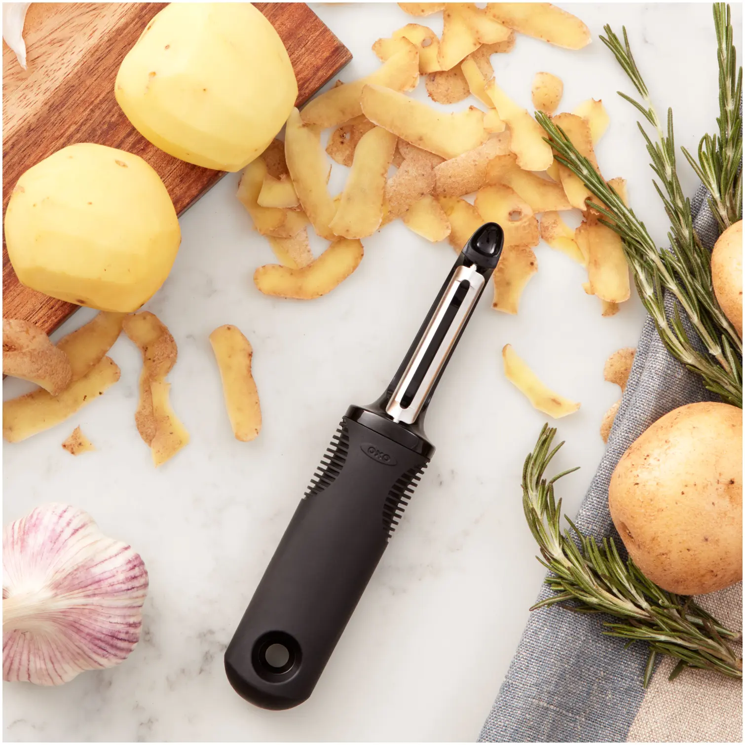 OXO Good Grips Swivel Peeler