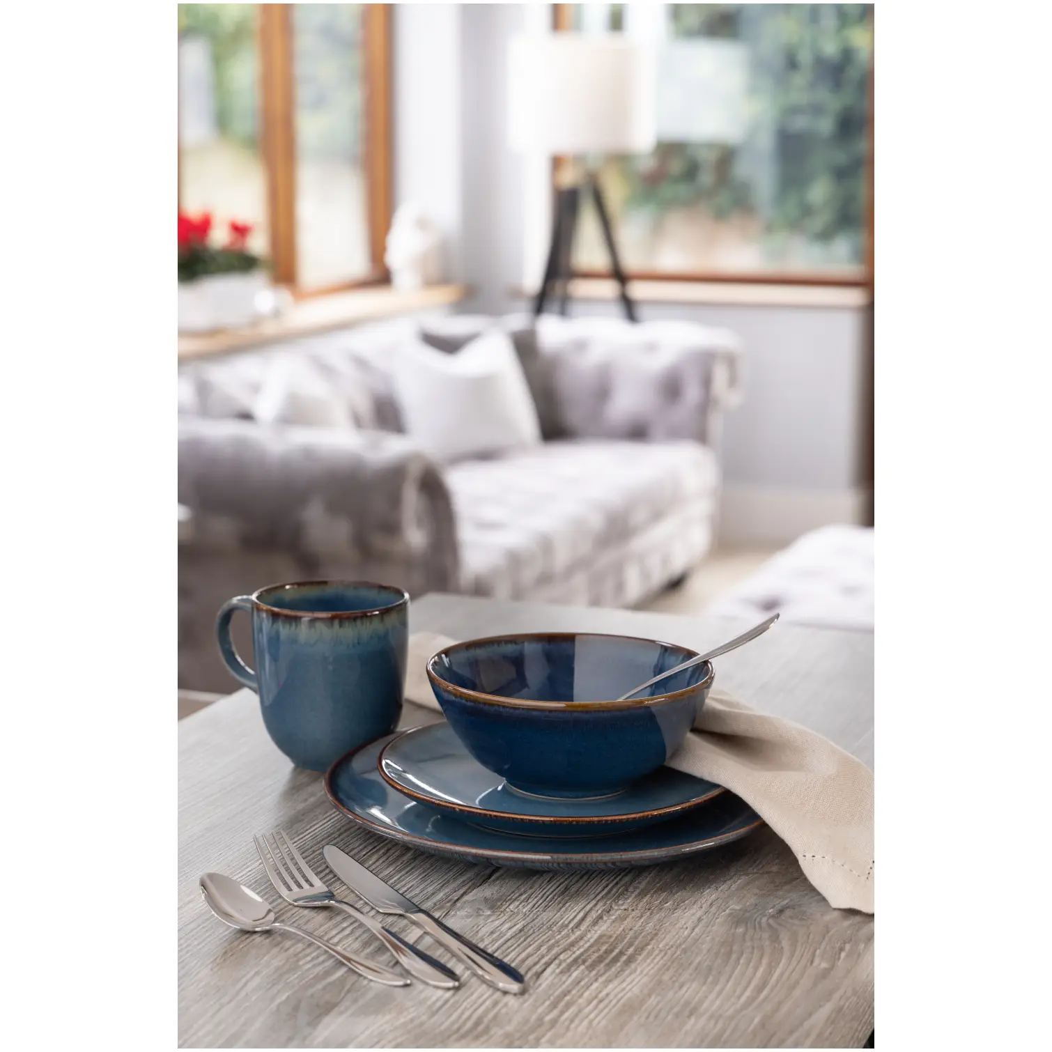 Mason Cash Reactive Blue Side Plate 20.5cm