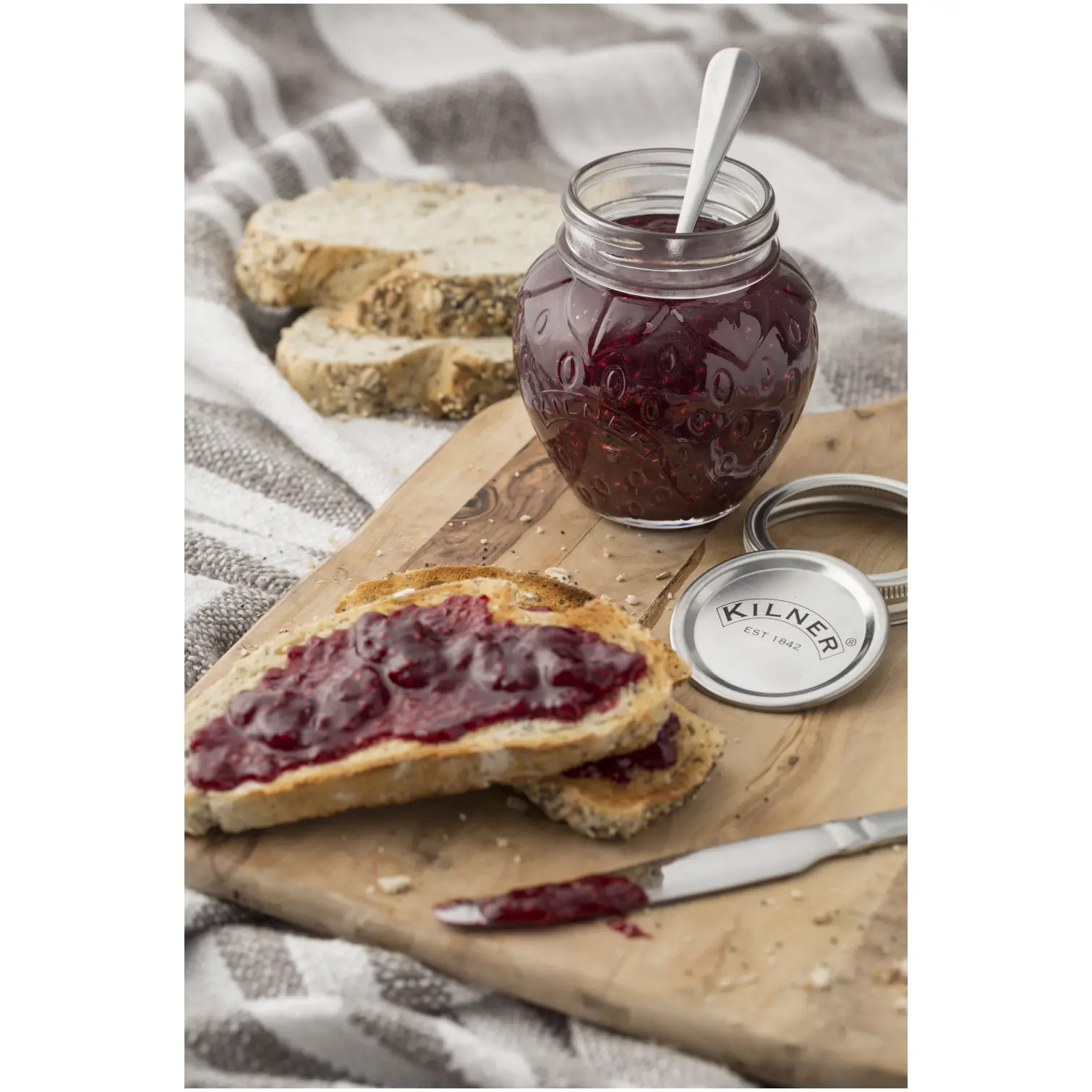 RAY0497_3 Strawberry Fruit Preserve Jar