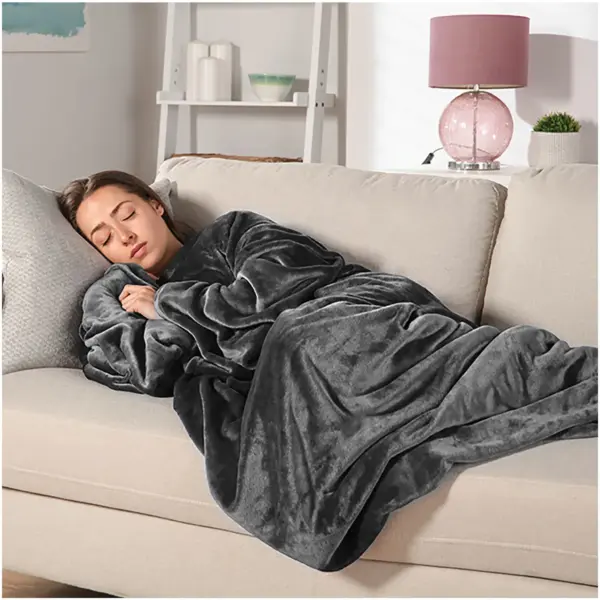 RKW0080_2 Carmen Heated Wearable Blanket