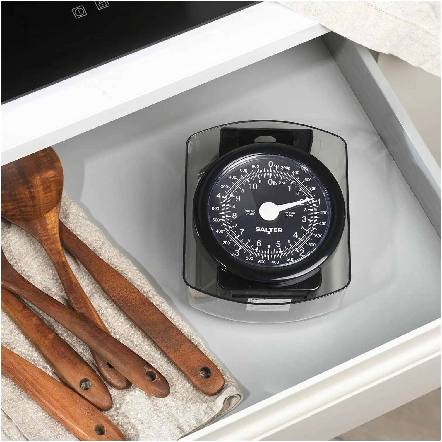 SLT0021_5 Salter Mechanical Kitchen Scale 5kg