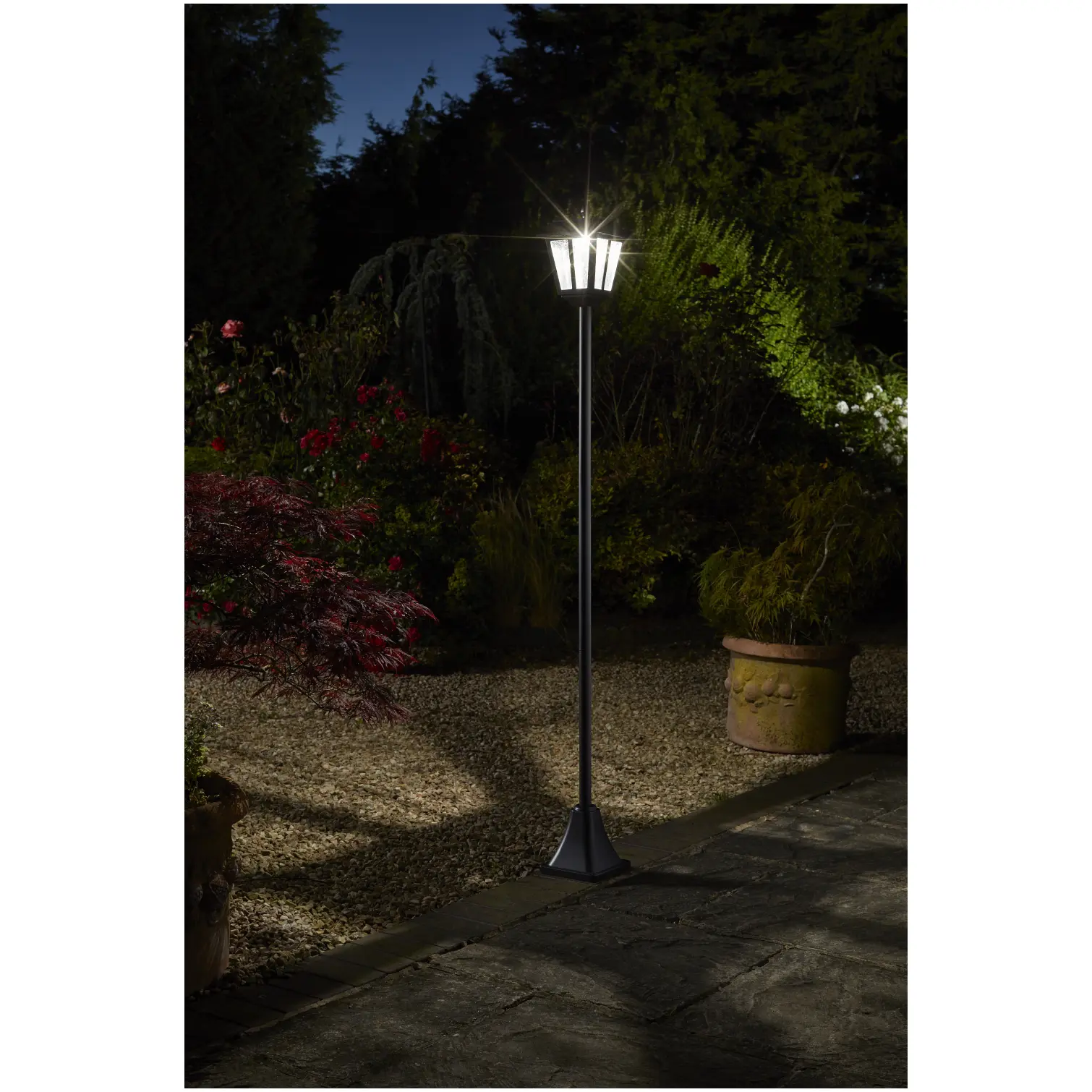 SMA0050_1 Smart Garden Whitehall Lamp Post 170cm