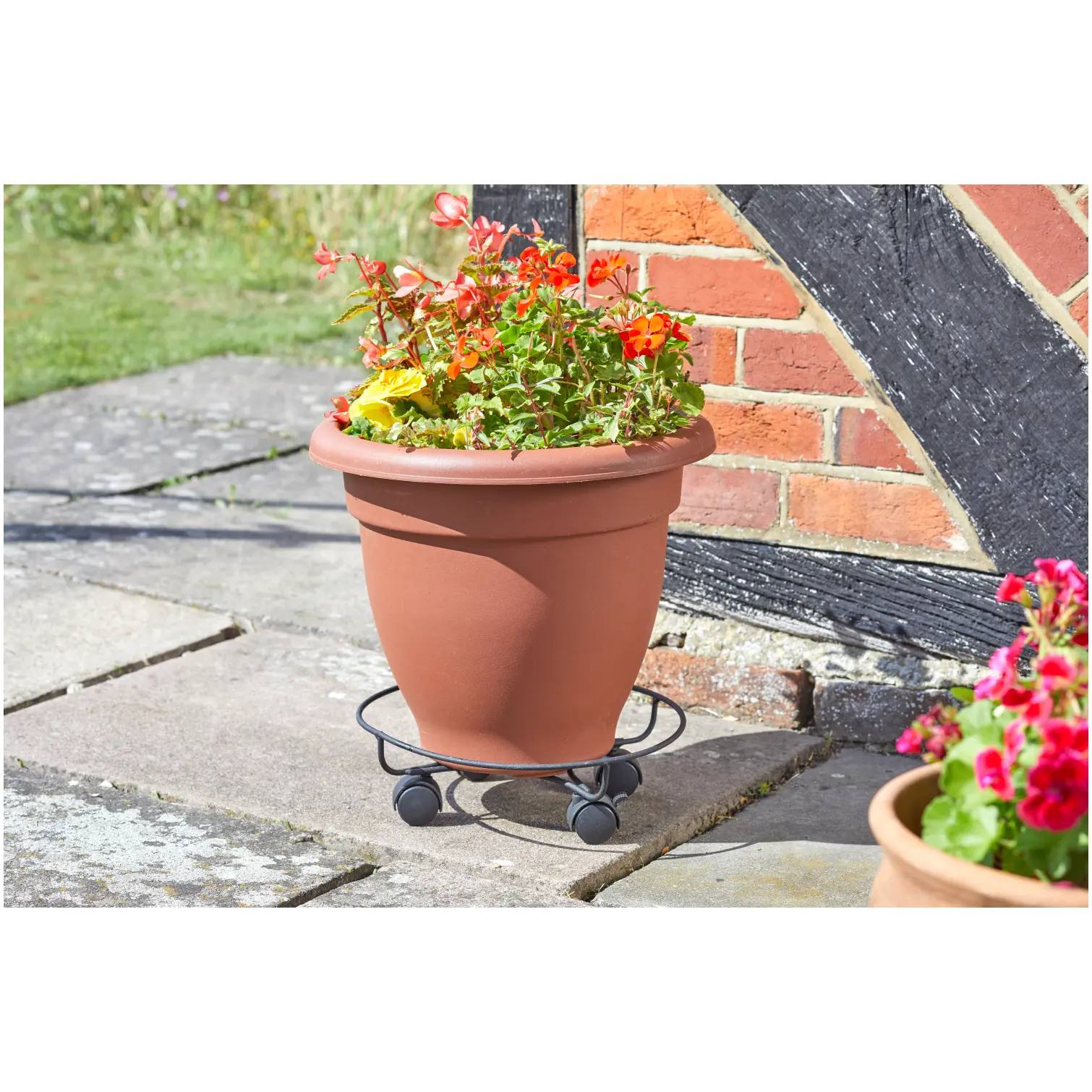 SMA0122_1 Smart Garden Elegance Pot Caddy 33cm