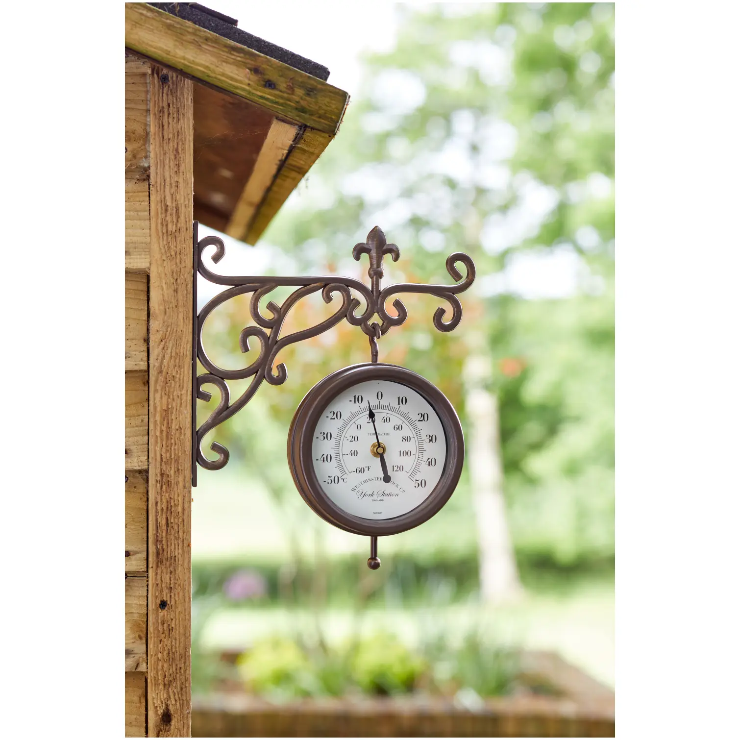 SMA0153_1 Smart Garden York Station Wall Clock 25cm