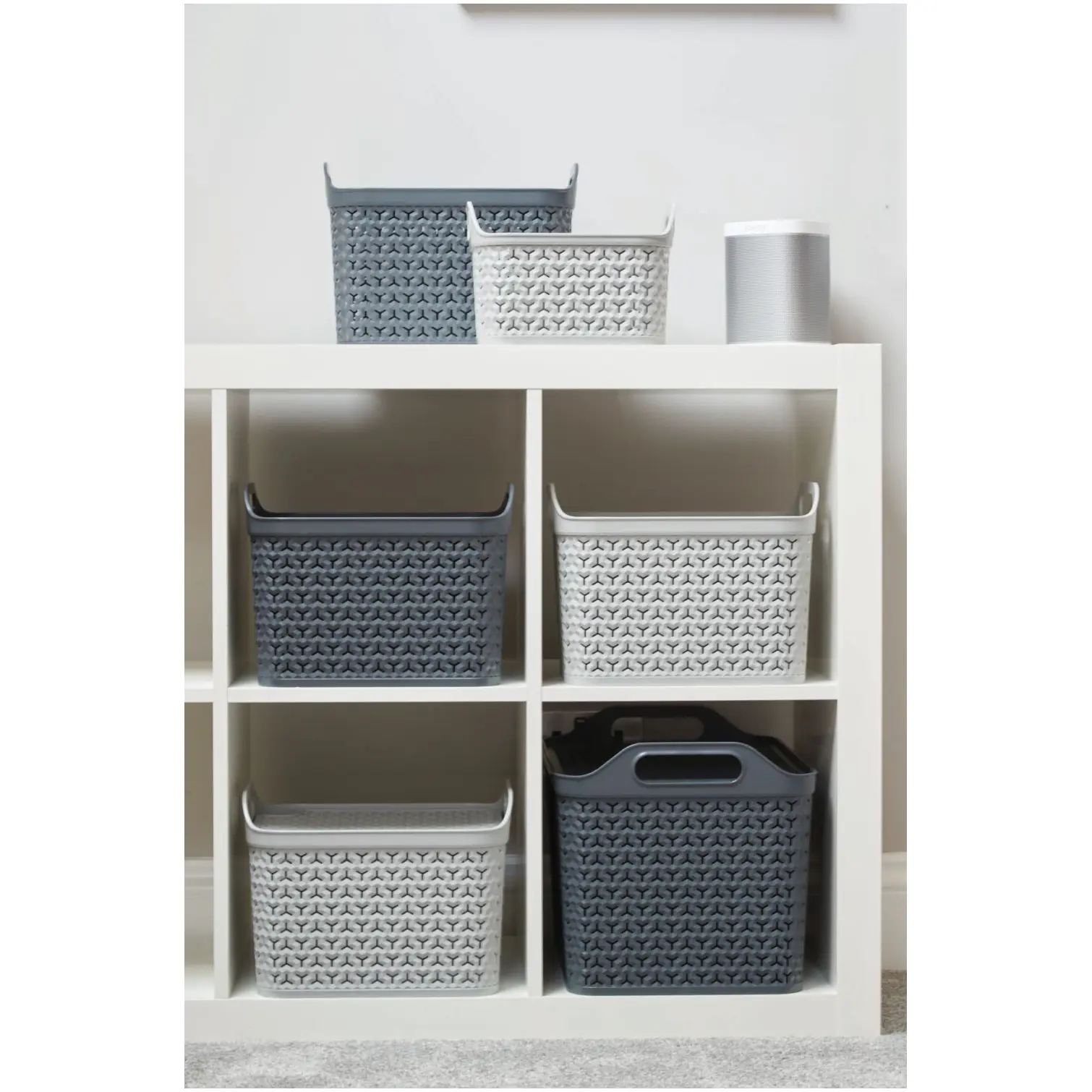 STR0250_1 Strata Urban Store Basket & Lid Medium Cool Grey 14 Litres 23x23.5x30.5cm