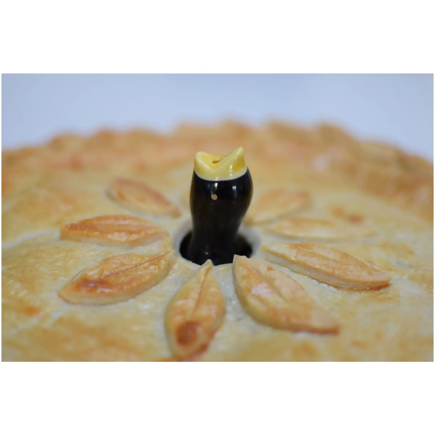 Tala Ceramic Black Bird Pie Funnel