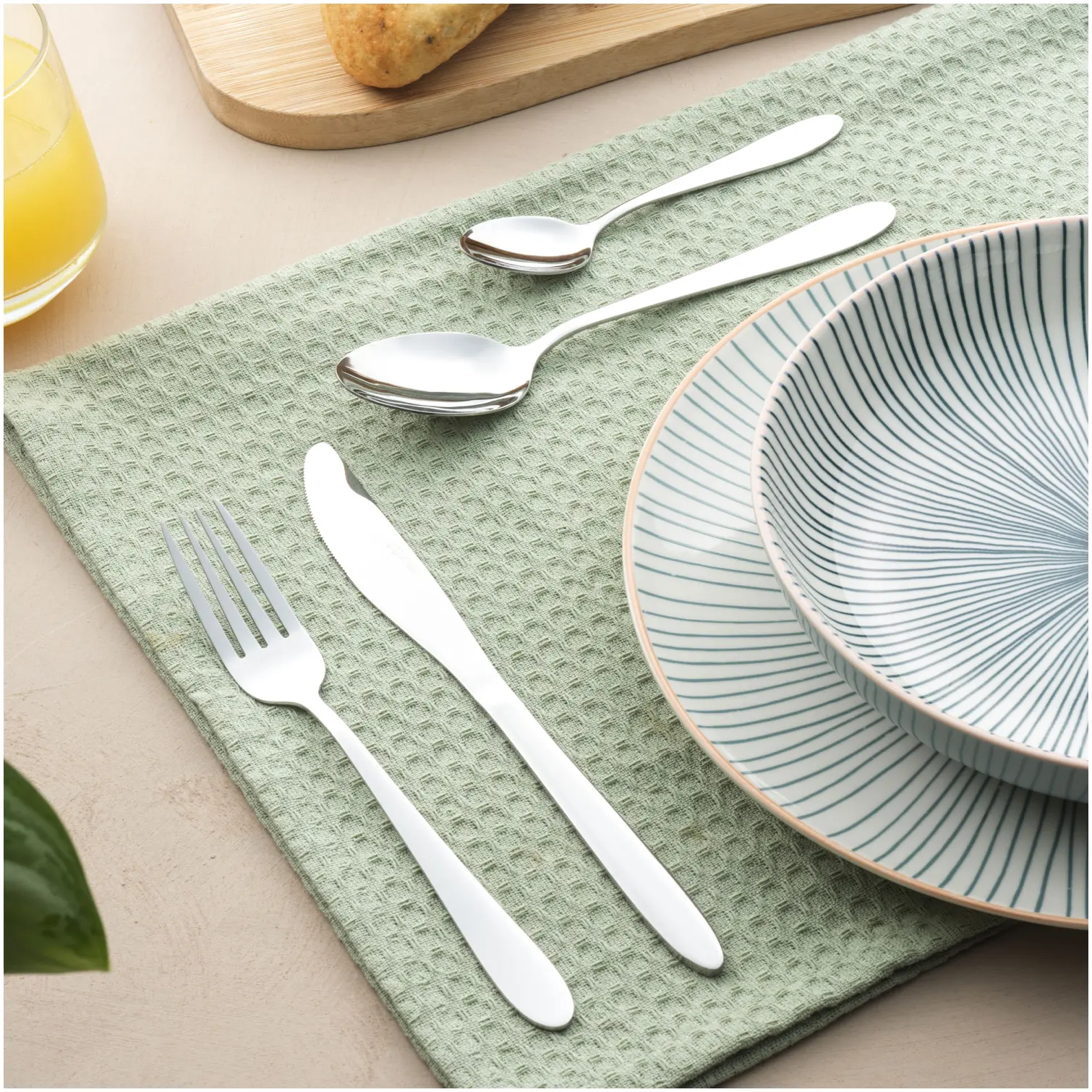 Progress California 24 Piece Cutlery Set
