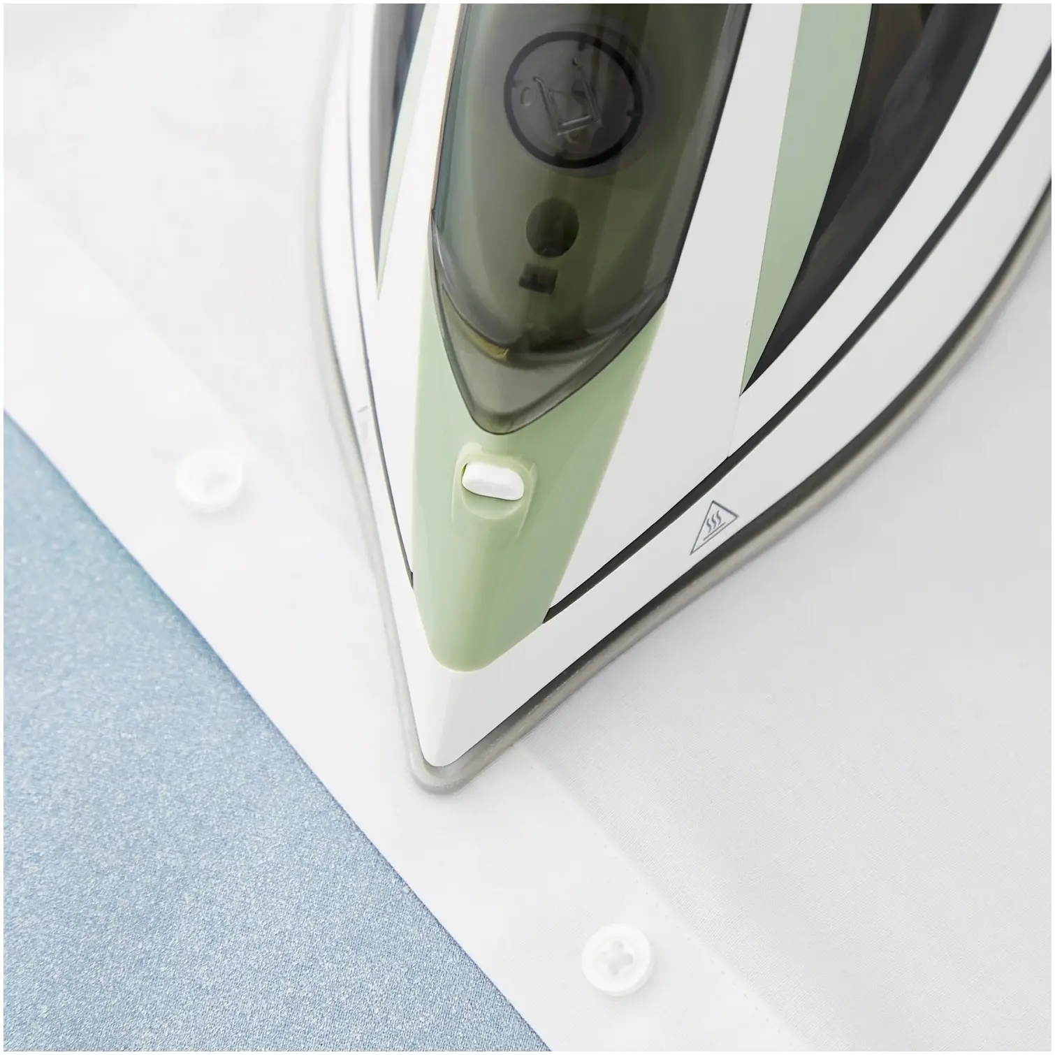 Morphy Richards 302010 Steam Flow Iron 2400w