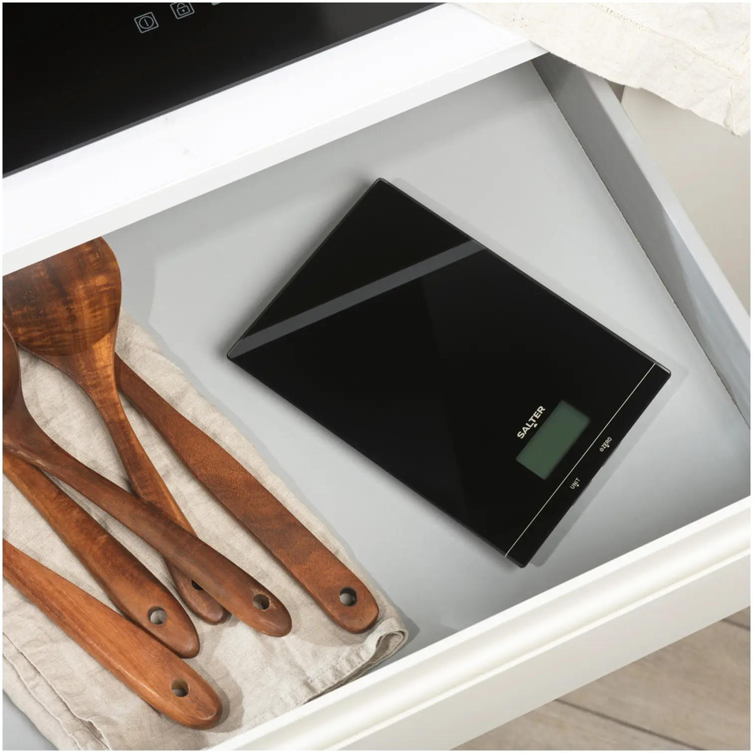 Salter Black Glass Kitchen Scale 5kg