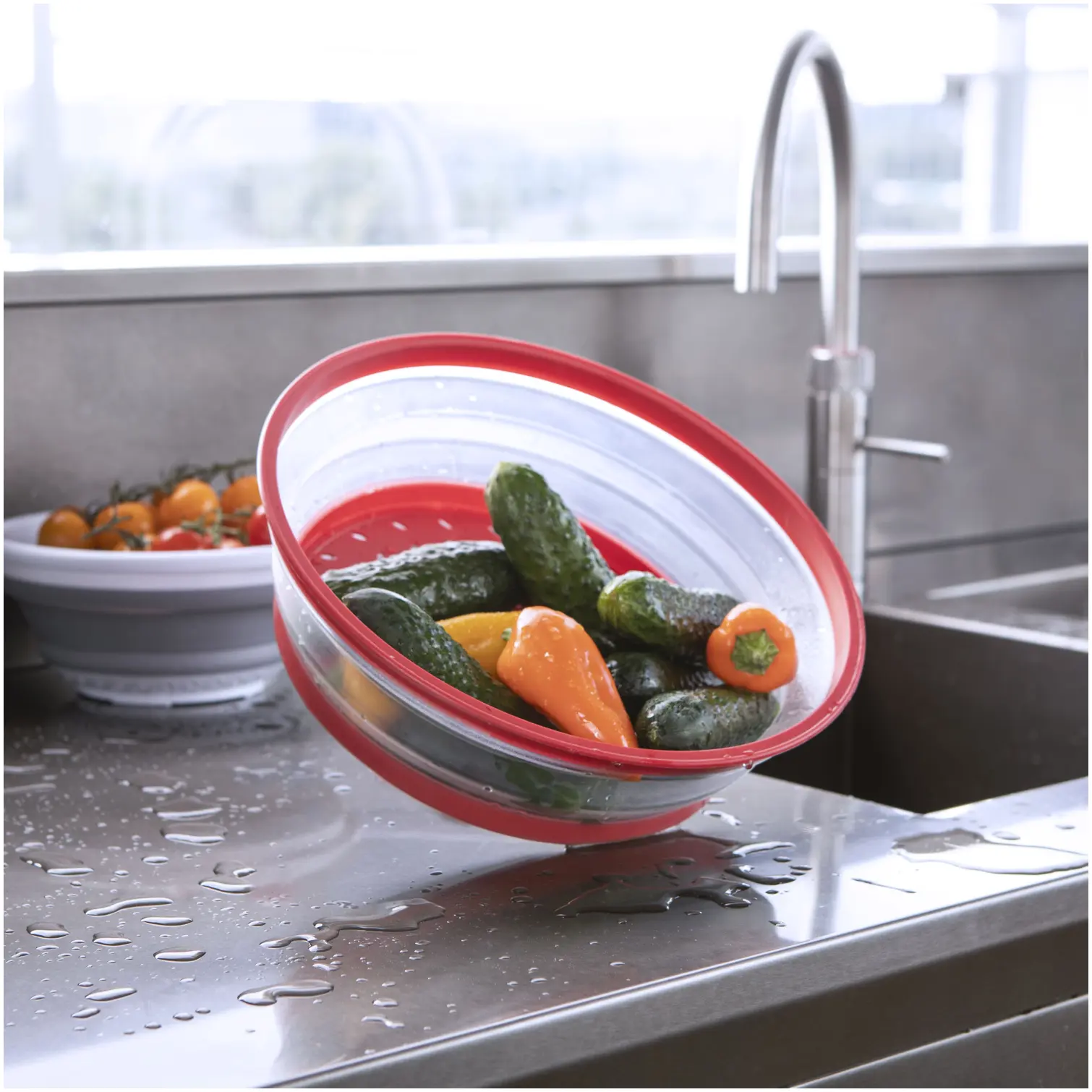 Heat & Eat Collapsible Microwave Plate Cover/Colander/Strainer