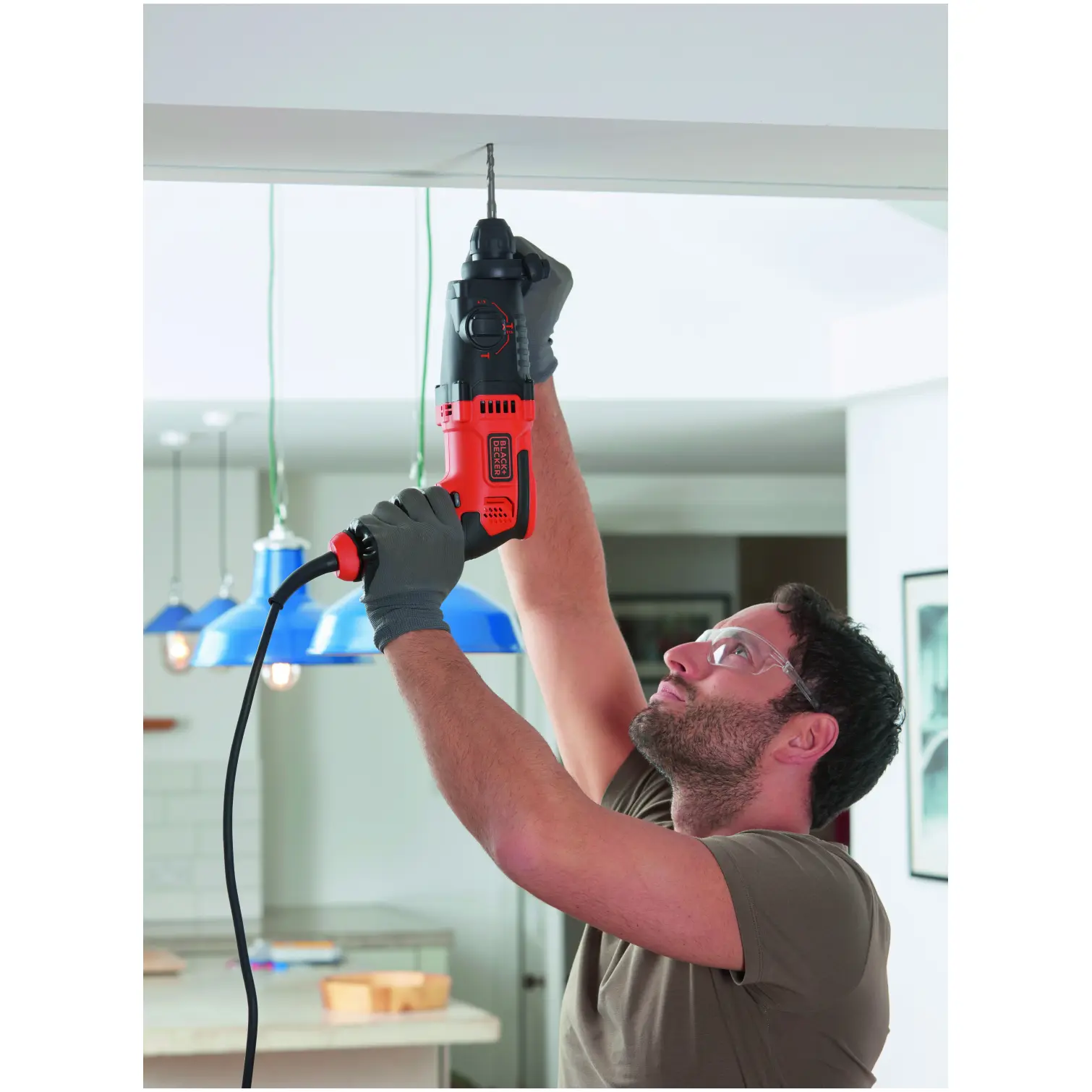 Black+Decker BEHS01 SDS-PLUS Electric Hammer Drill 650w