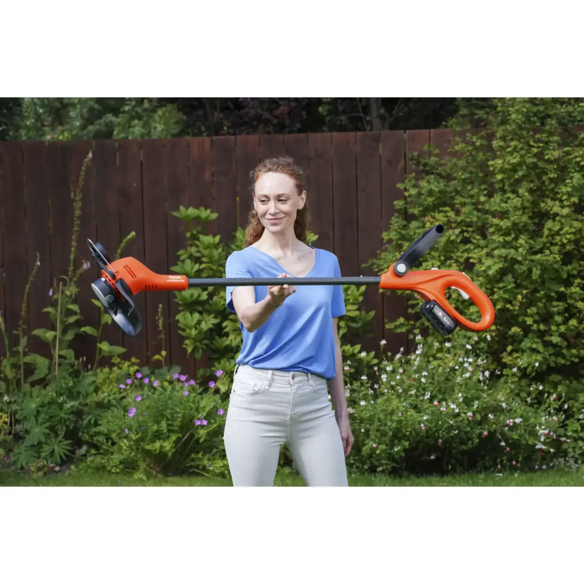 Flymo SimpliTrim 250 2Ah 18V 25cm