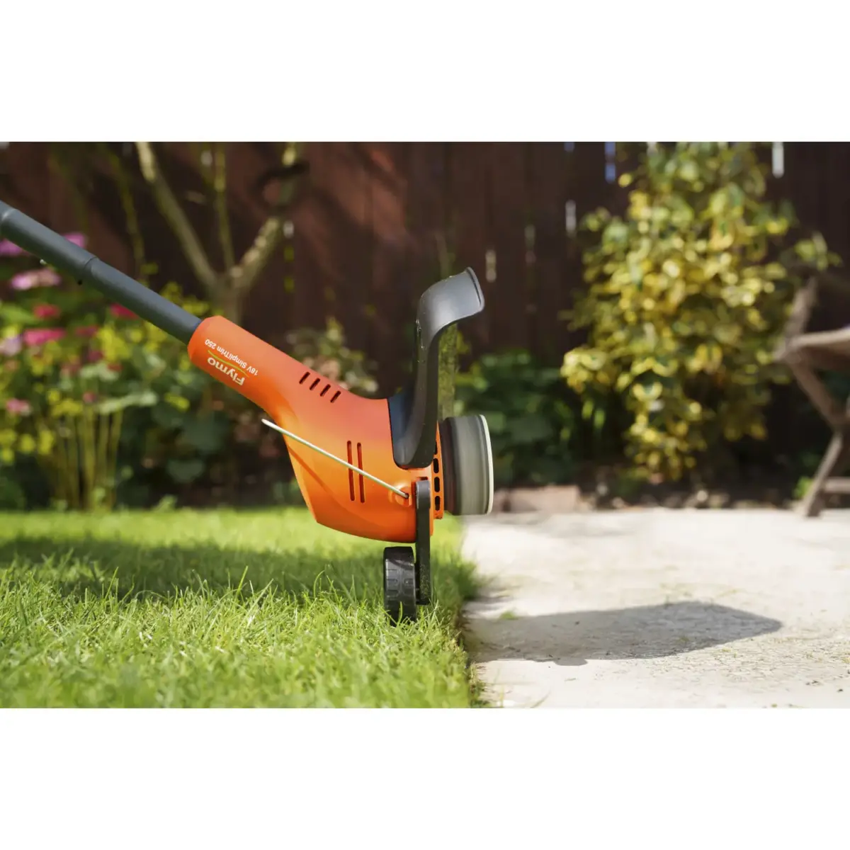 Flymo SimpliTrim 250 2Ah 18V 25cm