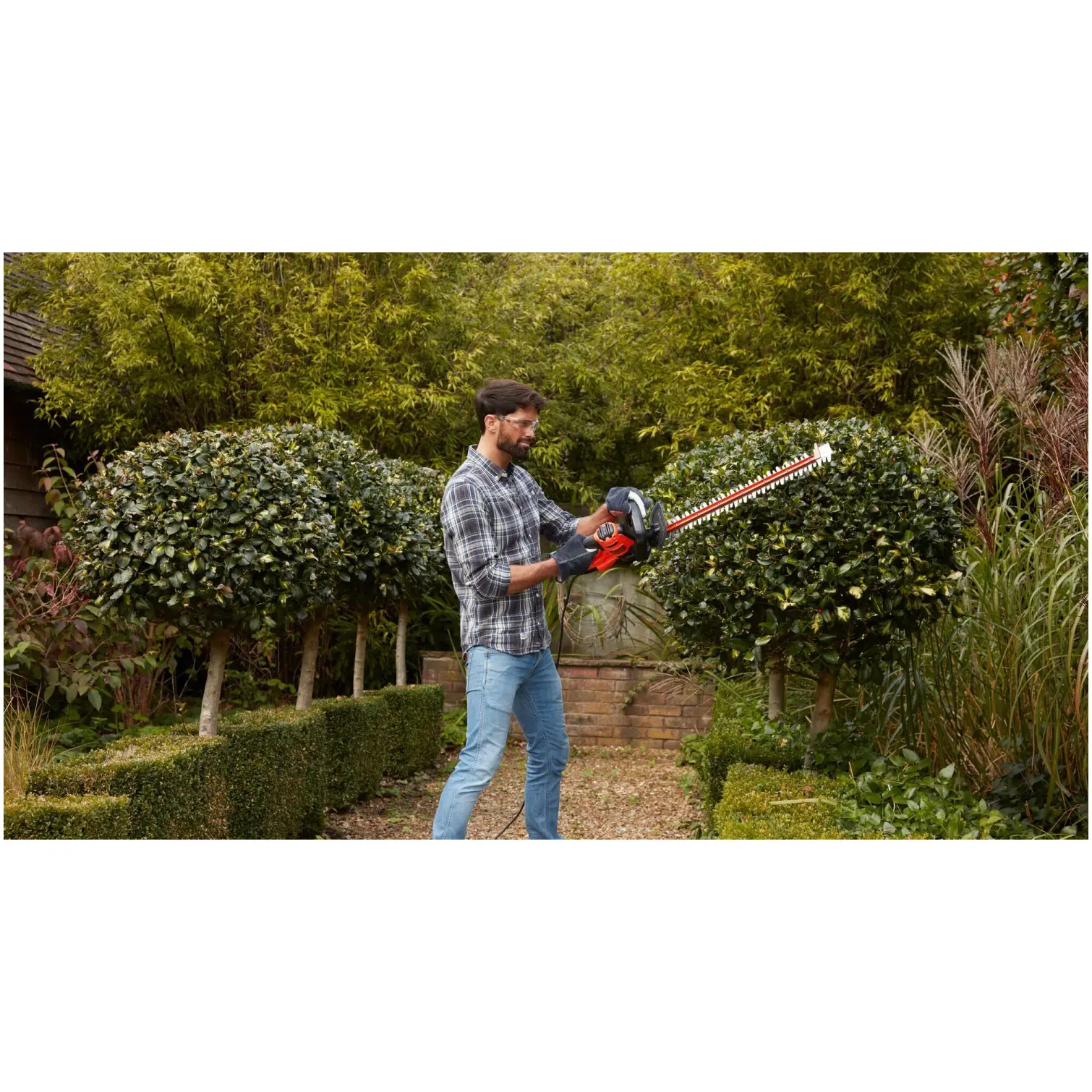 B&D BEHTS501 Hedge Trimmer 60cm Cut