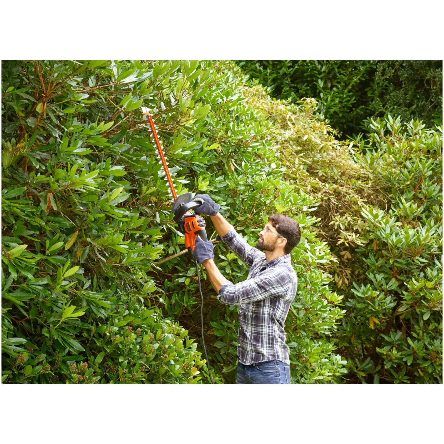 B&D BEHTS501 Hedge Trimmer 60cm Cut