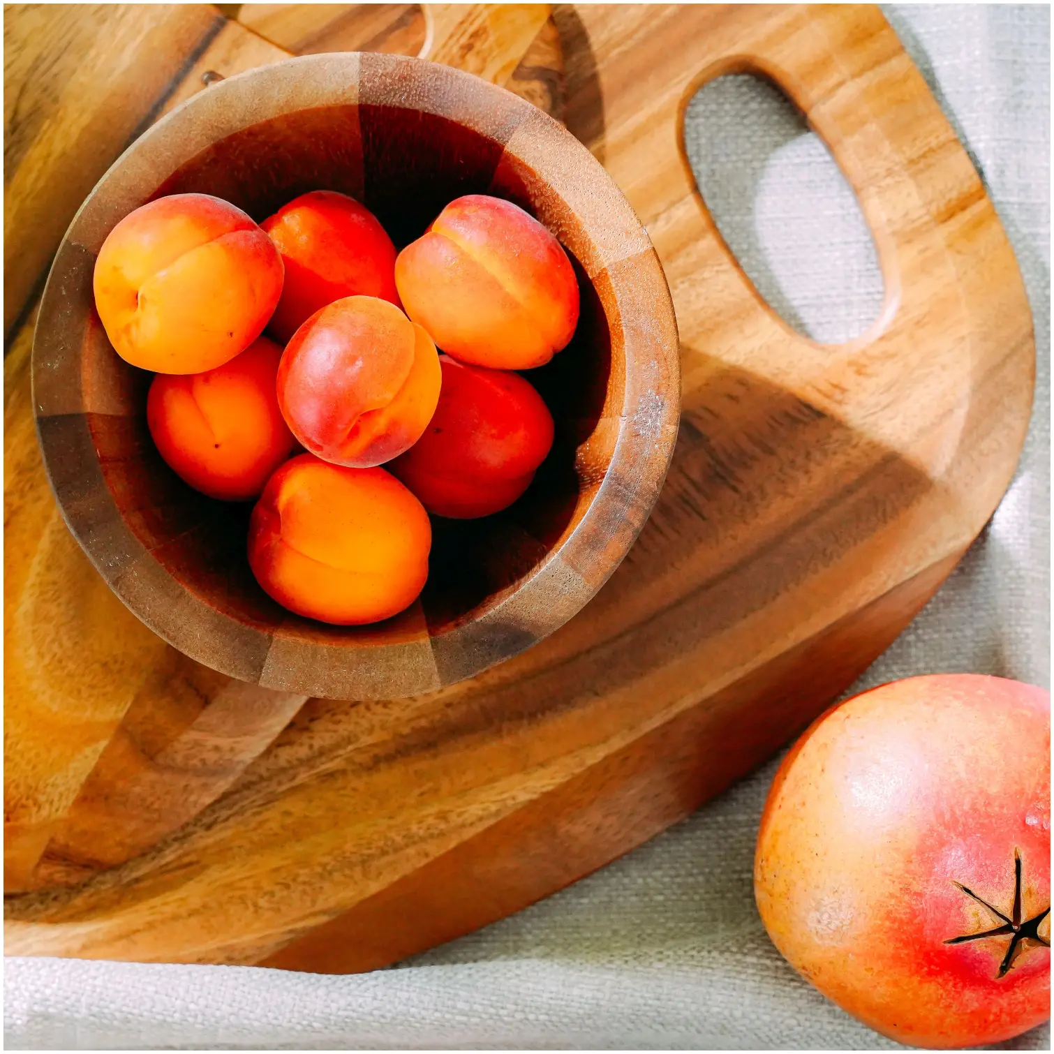 Tala Small Lacquered Acacia Bowl 15.5cm