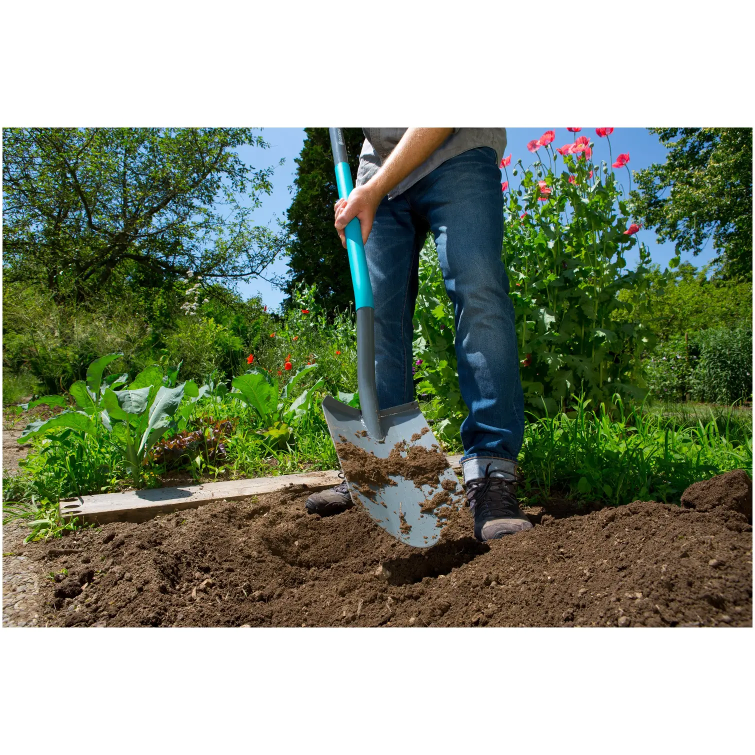 Gardena Classic Line Pointed Digging Spade With Footrest