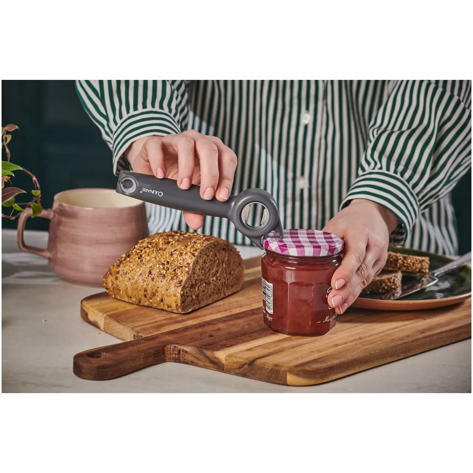 LEV0164_8 Culinare 5 in 1 Opener