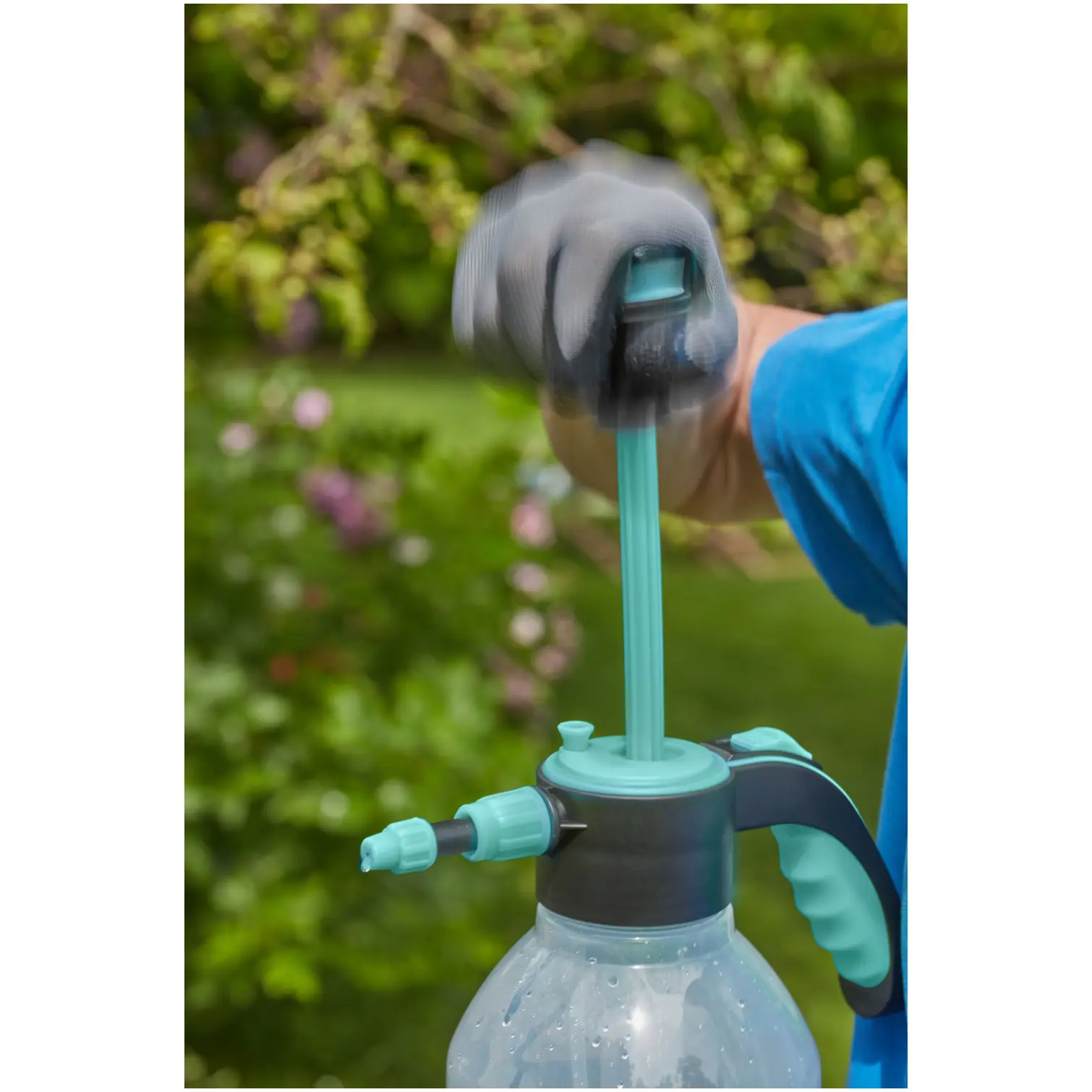 Smart Garden Pressure Sprayer 2 Litre