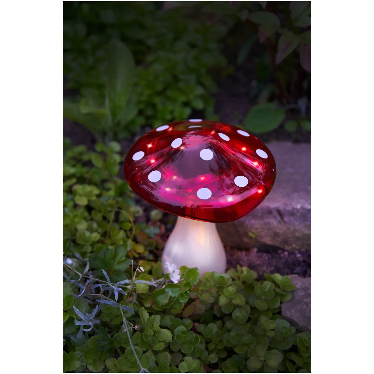SMA0861_3 Smart Garden Mega Mushrooms Solar Light
