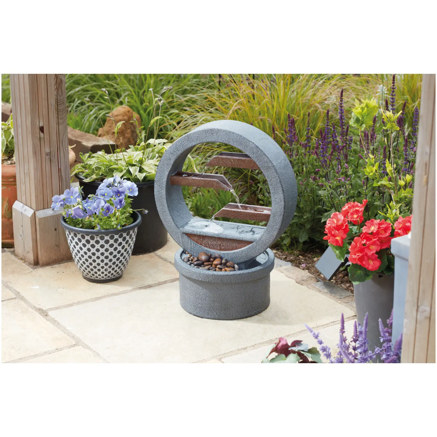 SMA0994_3 Smart Garden Omega Solar Water Feature