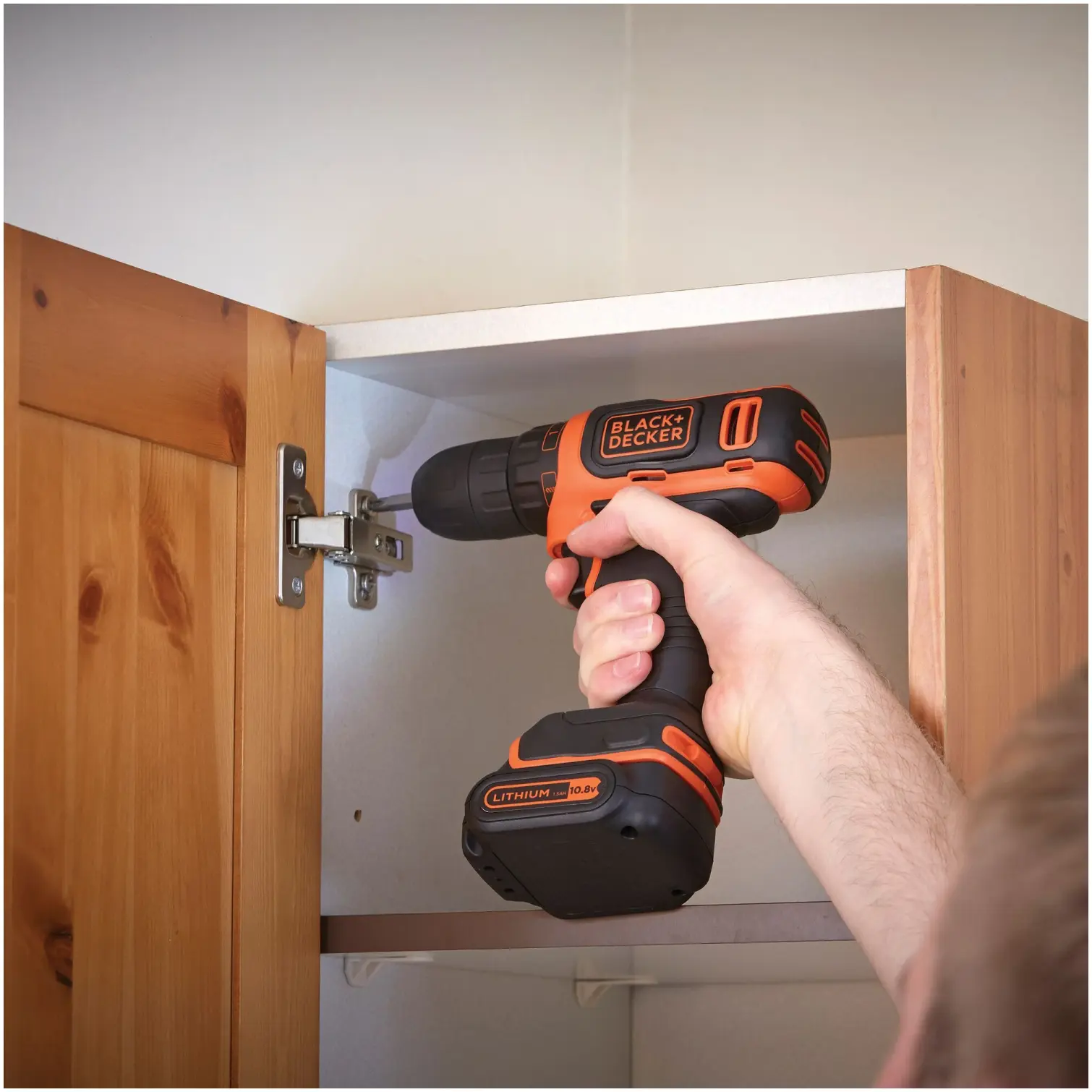 Black+Decker Cordless Drill Driver 10.8v Li-on
