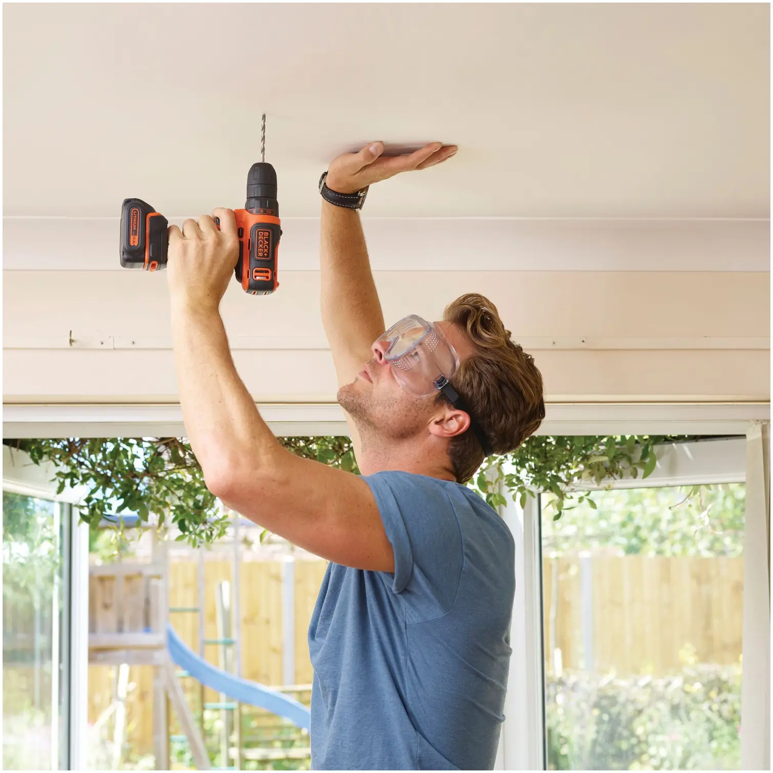 Black+Decker Cordless Drill Driver 10.8v Li-on