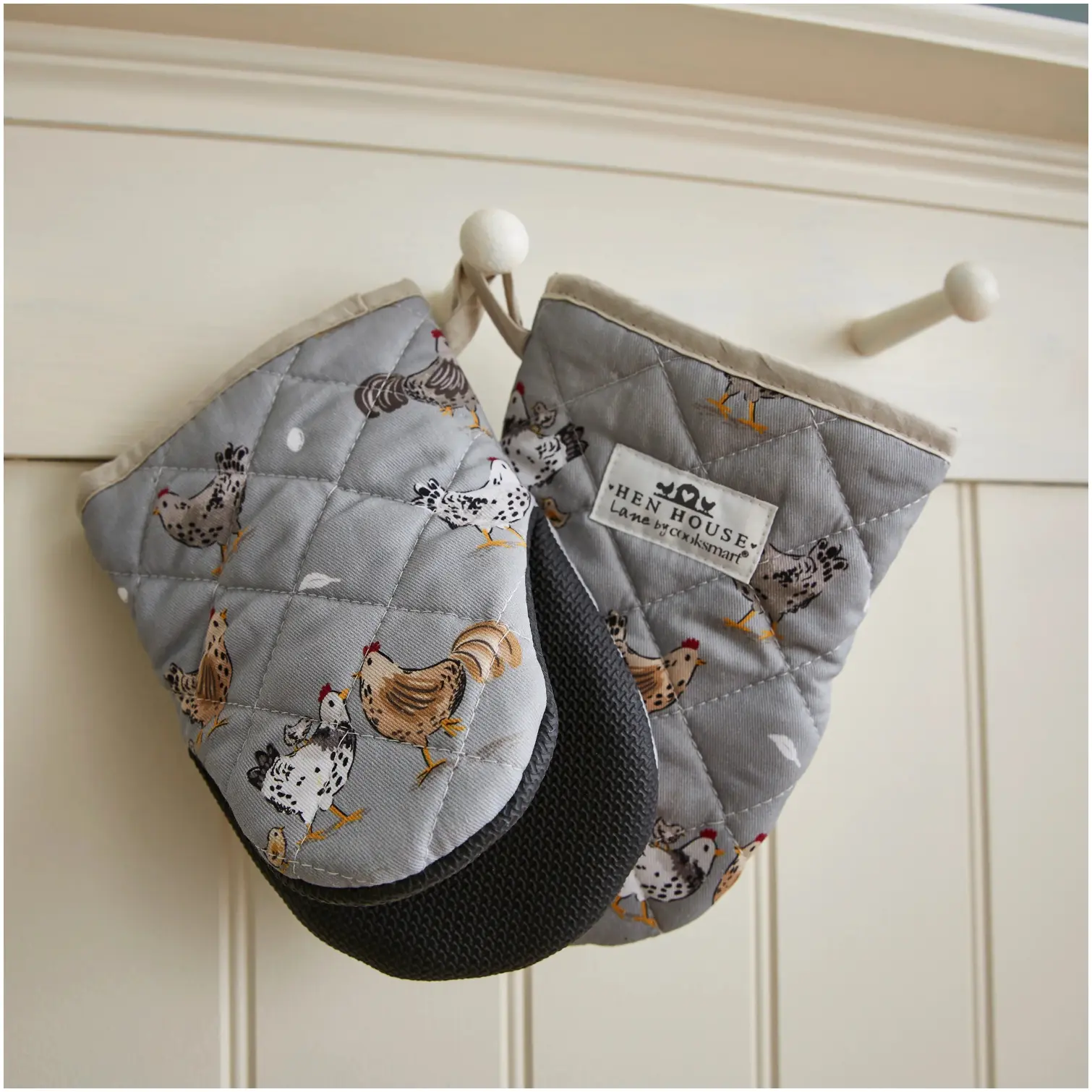 CLI0199_4 Cooksmart Hen House Lane Microwave Mini Mitts