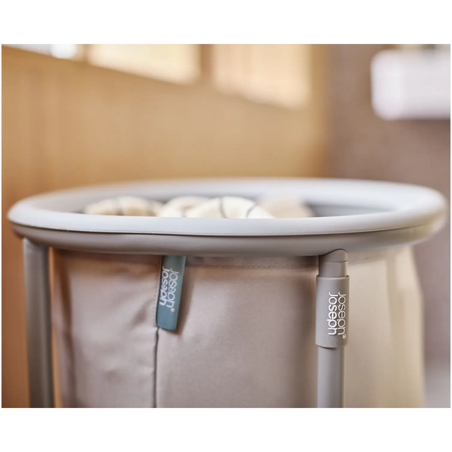 Duo Joseph Joseph Laundry Hamper 50 Litre Capacity
