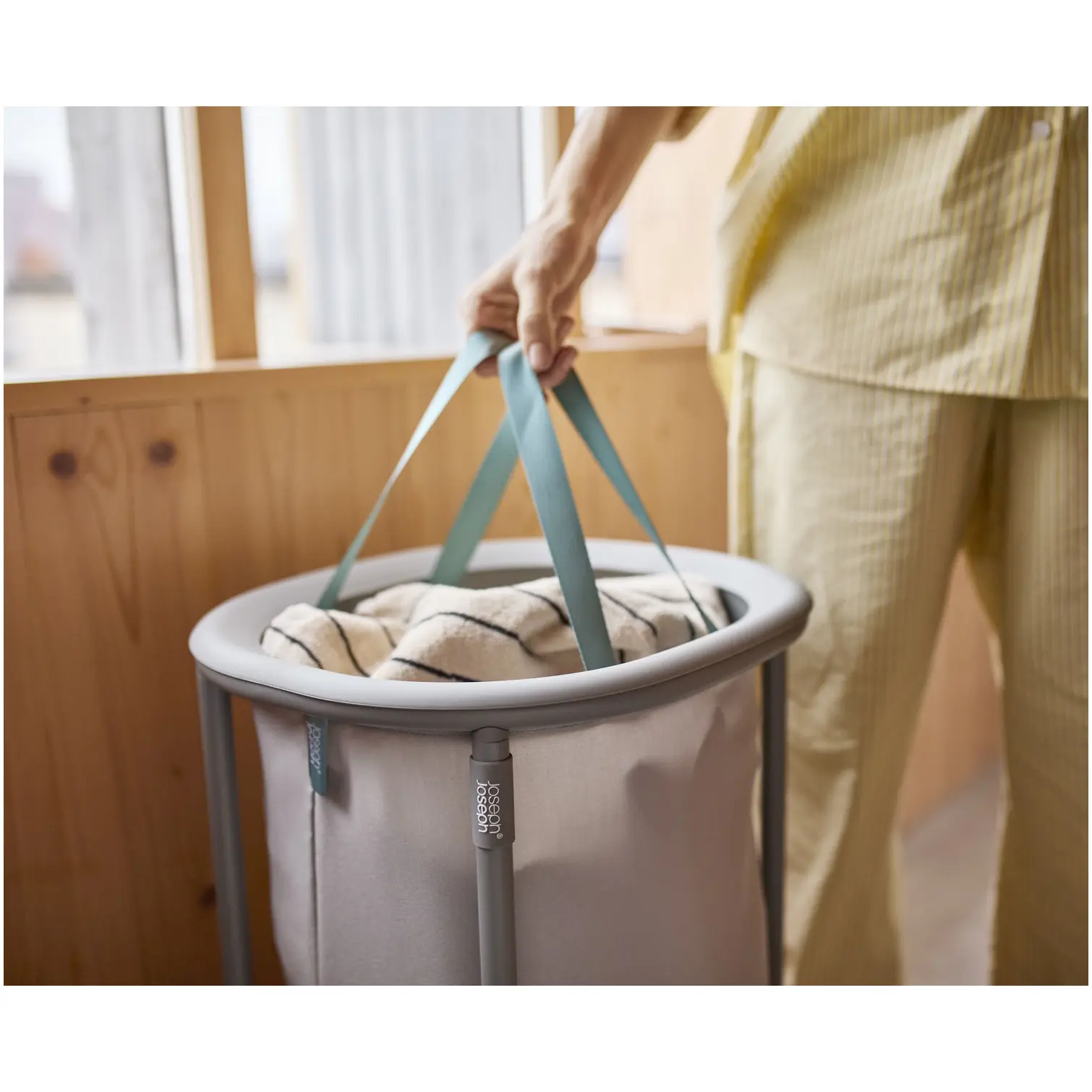 Duo Joseph Joseph Laundry Hamper 50 Litre Capacity